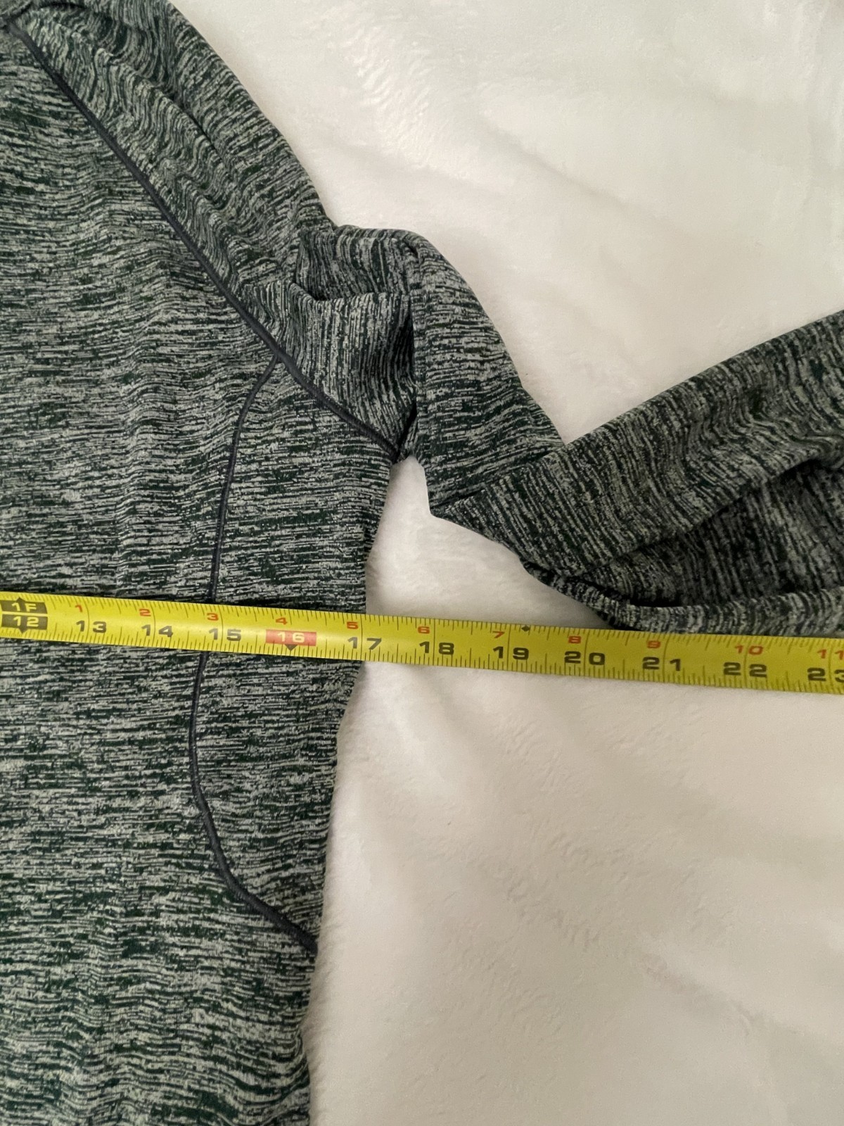 Under Armour Men Long Sleeve Semi-Fitted Heat Gear Size Medium Grey Green gallery