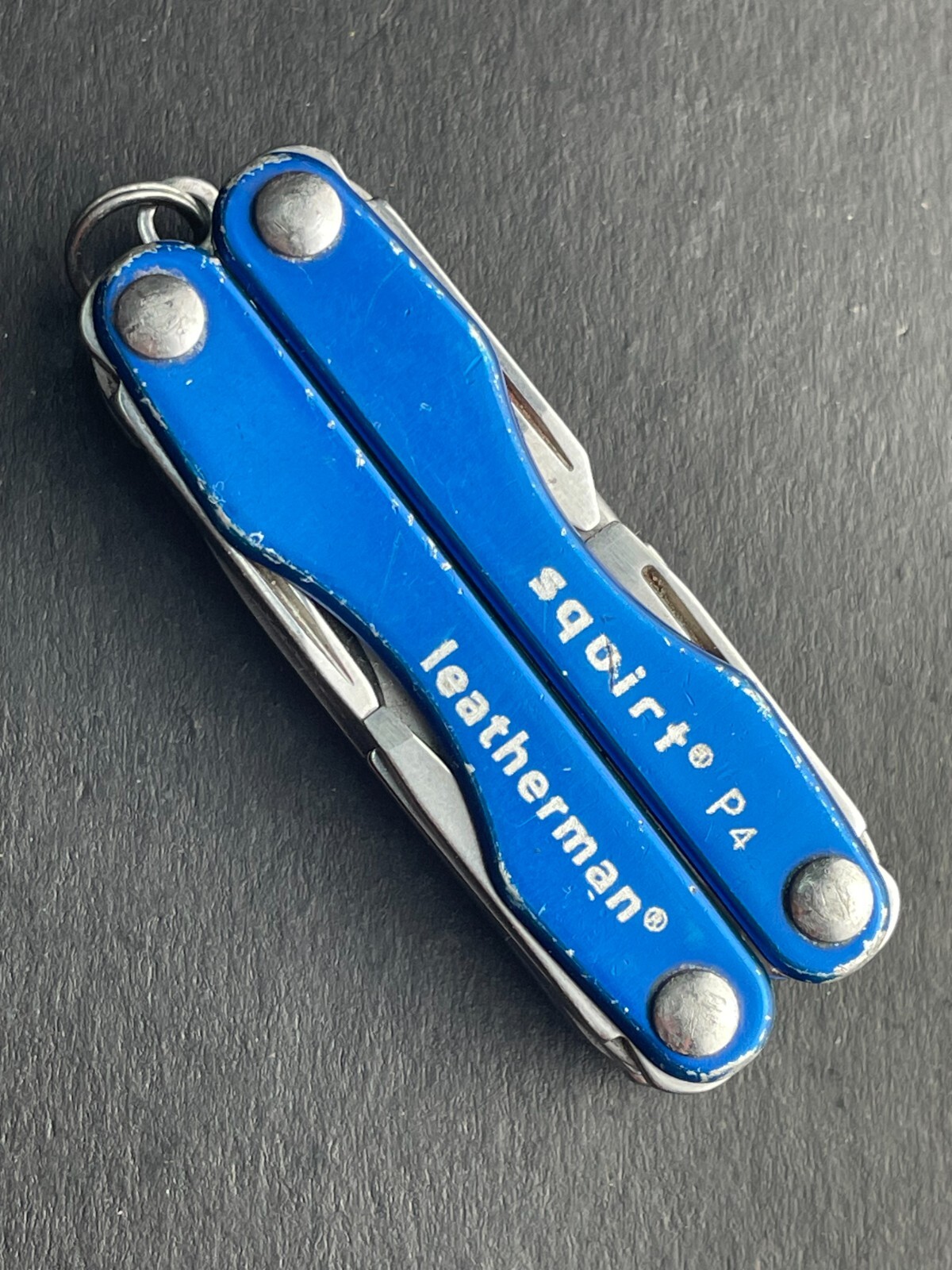 Leatherman SQUIRT P4 Multi-Tool with 7 tools – Various Colors