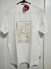 US SELLER- UNIQLO MENS UTGP POKEMON UT (GRAPHIC T-SHIRT, SHORT SLEEVE) PIKACHU