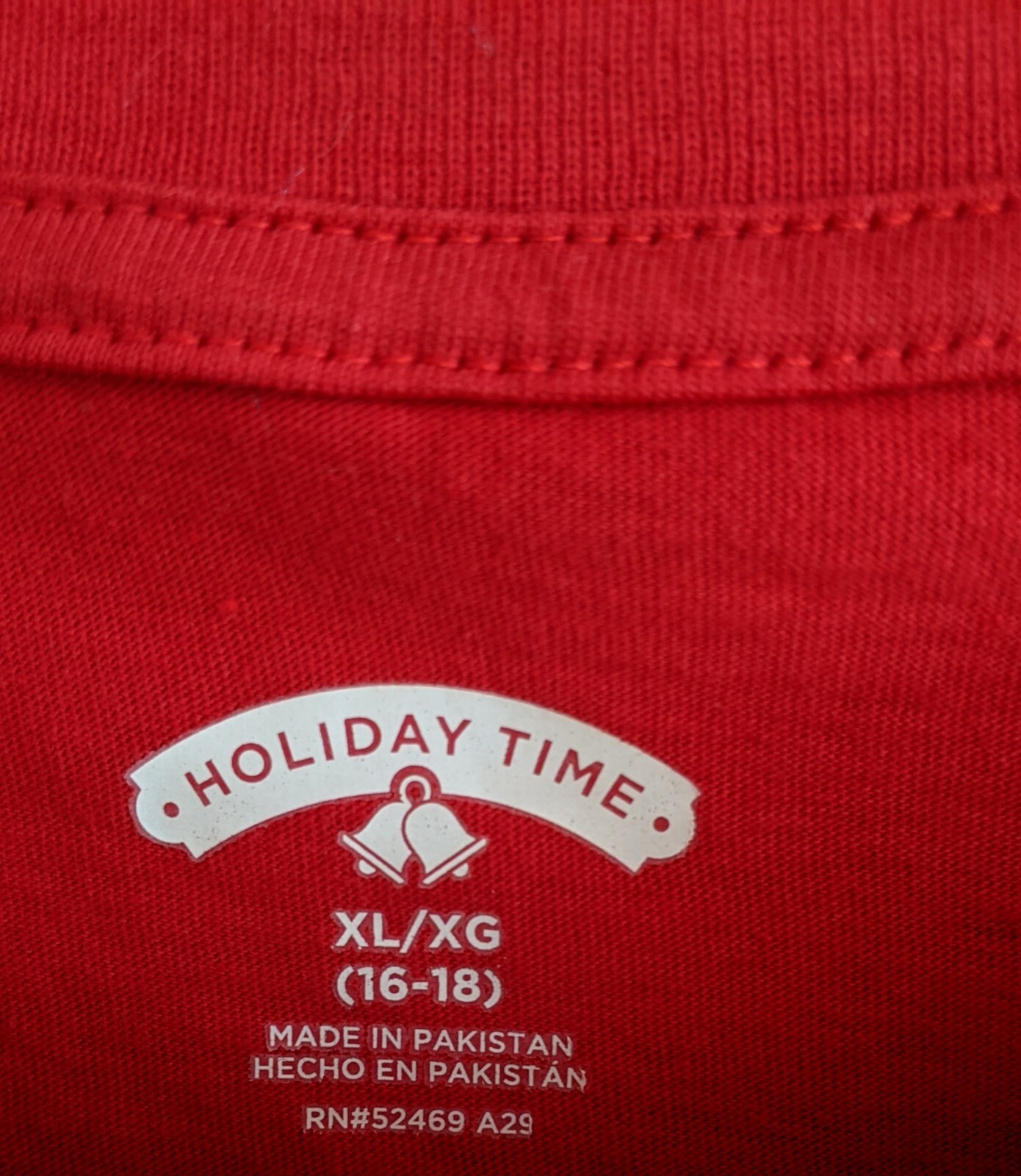 New Christmas T-Shirt Size XL Vintage Retro Style Santa Clause Classic Holiday gallery
