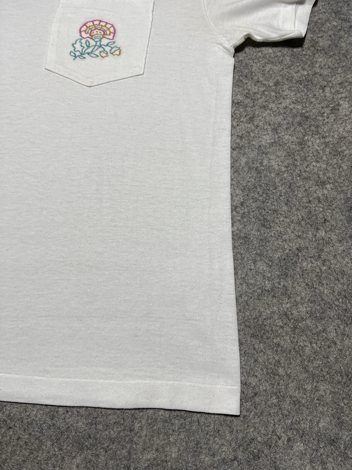 American Gear VINTAGE Single Stitch White embroidered Carnation Pocket Shirt XL gallery