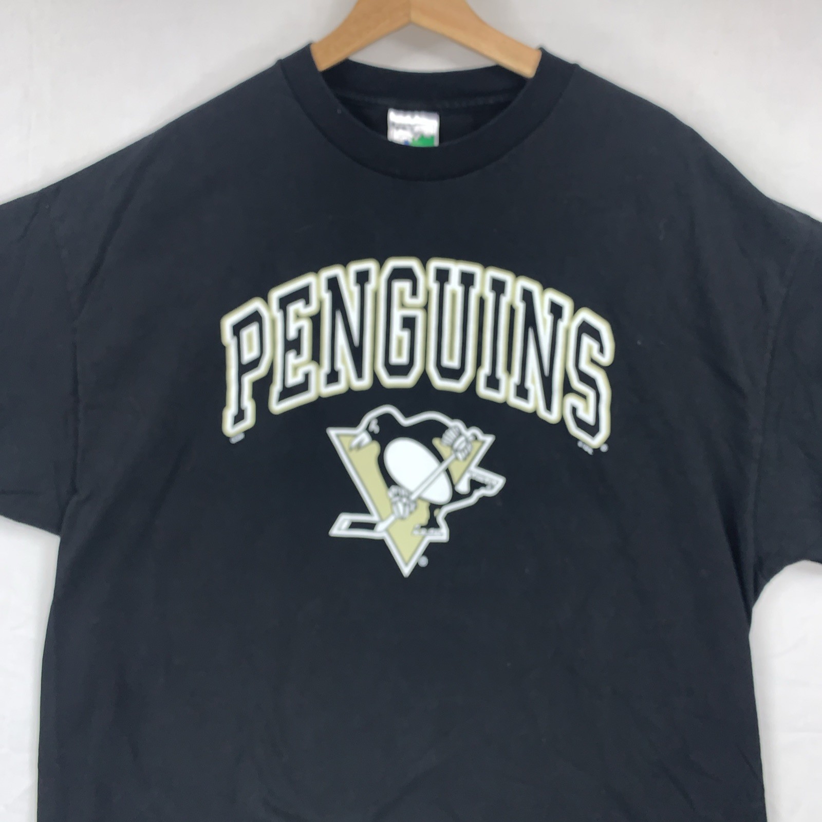 Vintage Pittsburgh Penguins T-Shirt XXL NHL Black Hockey 90s gallery