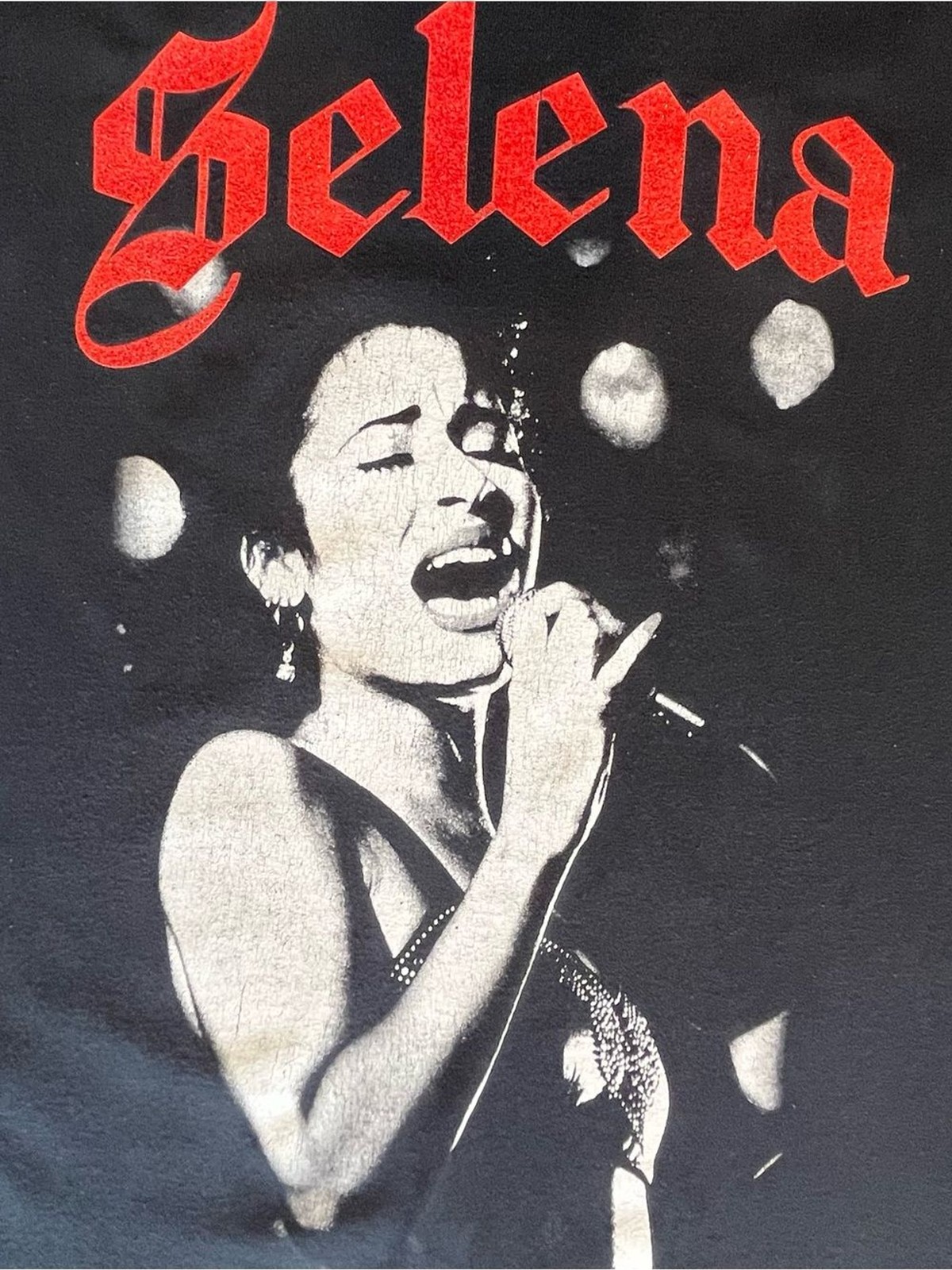 Official Selena Quintanilla Graphic T-Shirt Black/Red Gothic Font Large Unisex gallery