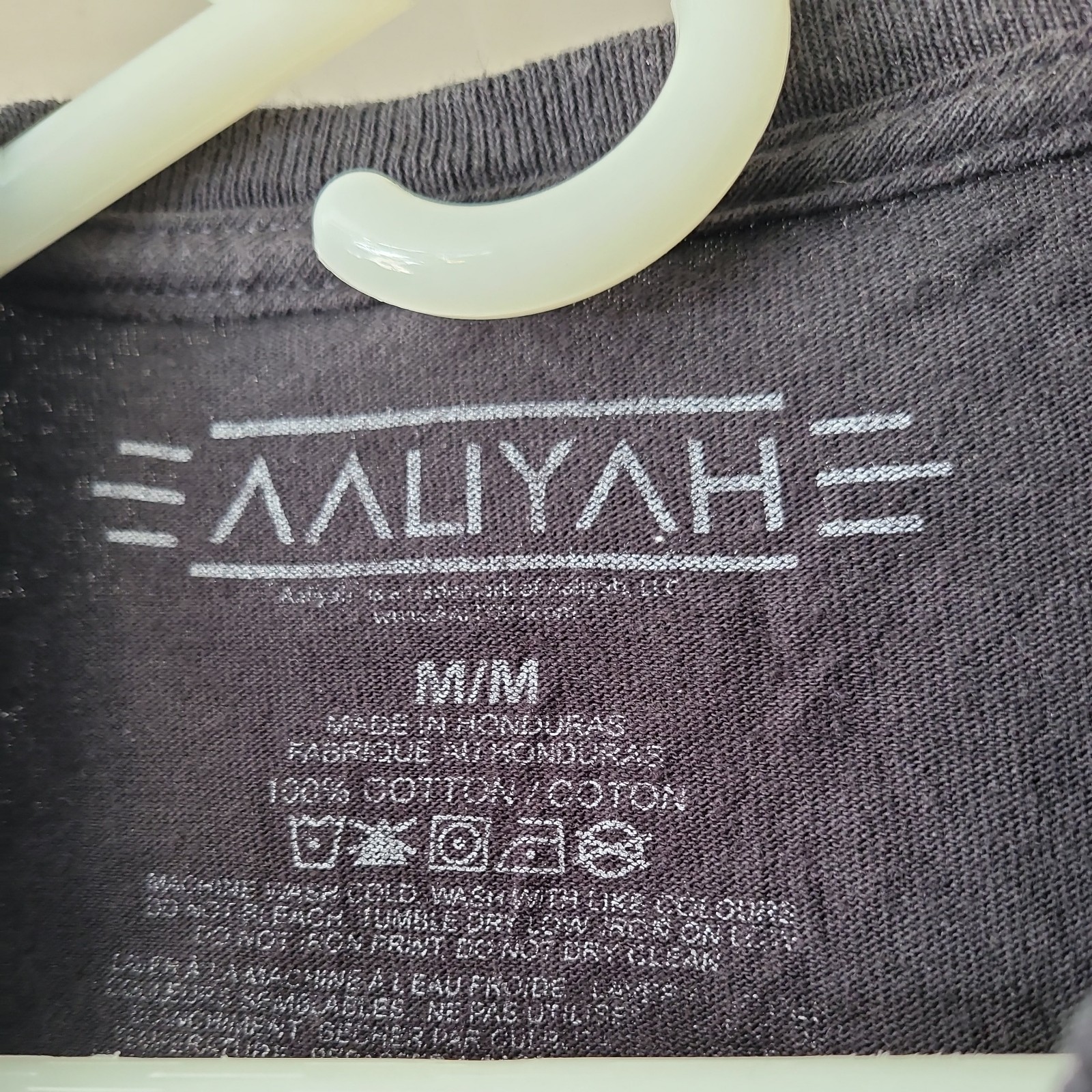 AALIYAH Princess Of R&B Official T-SHIRT Medium Hip Hop 90s Retro Style Design gallery