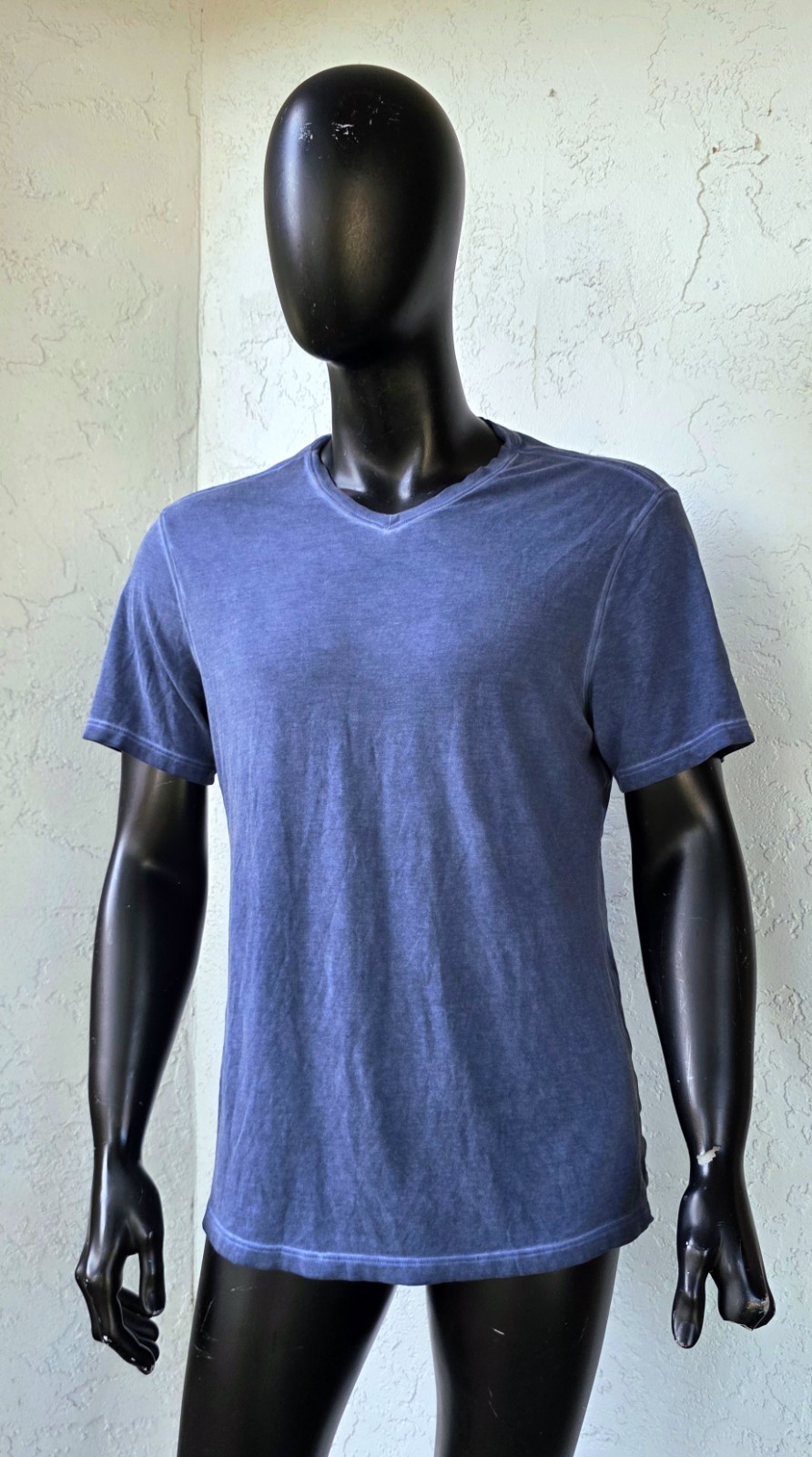 Lululemon 5 Year Basic V Wash Code Blue Sun Wash T Shirt Men’s Large