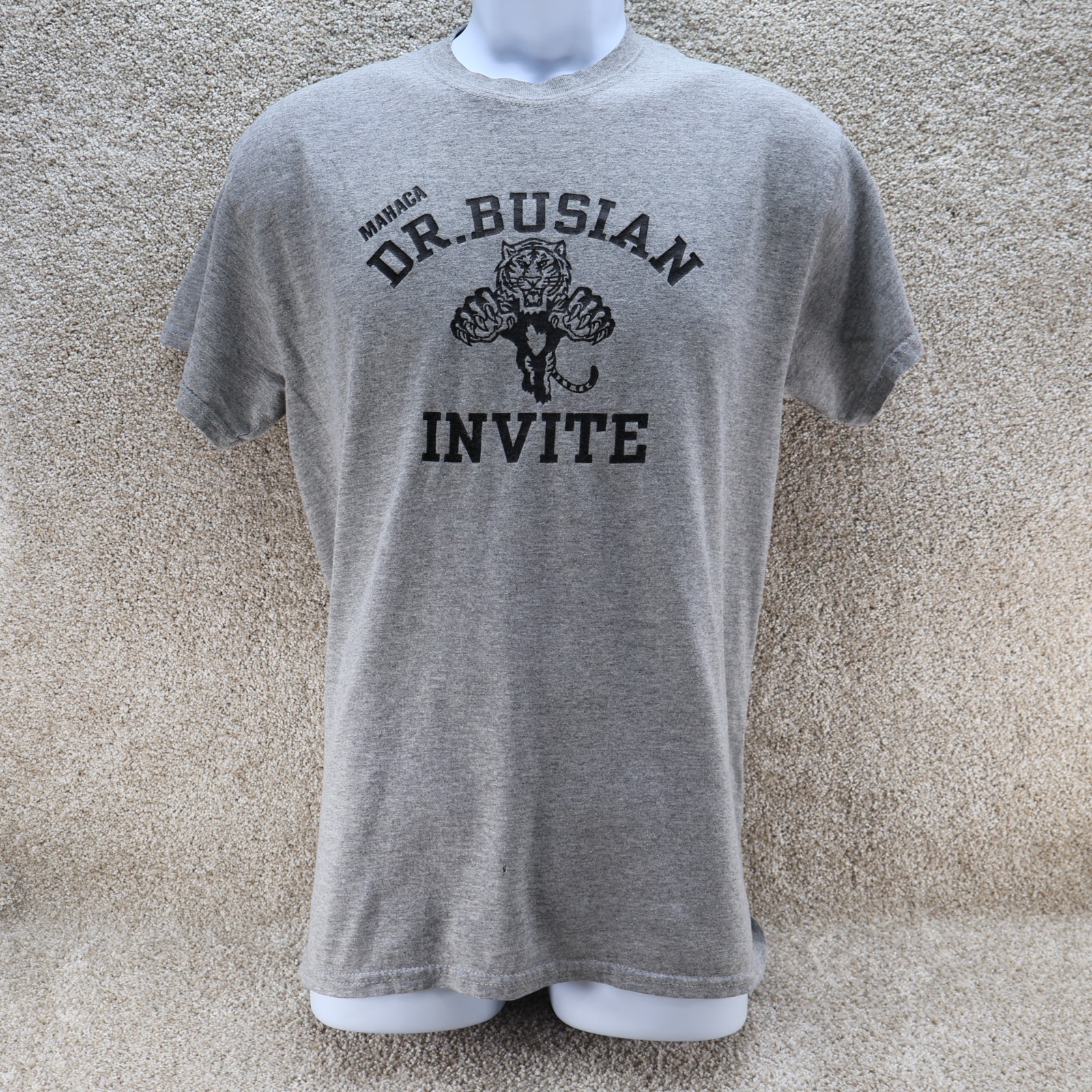 Gildan DryBlend T-Shirt Gray Short Sleeve Size Medium (see photo for flaw) gallery