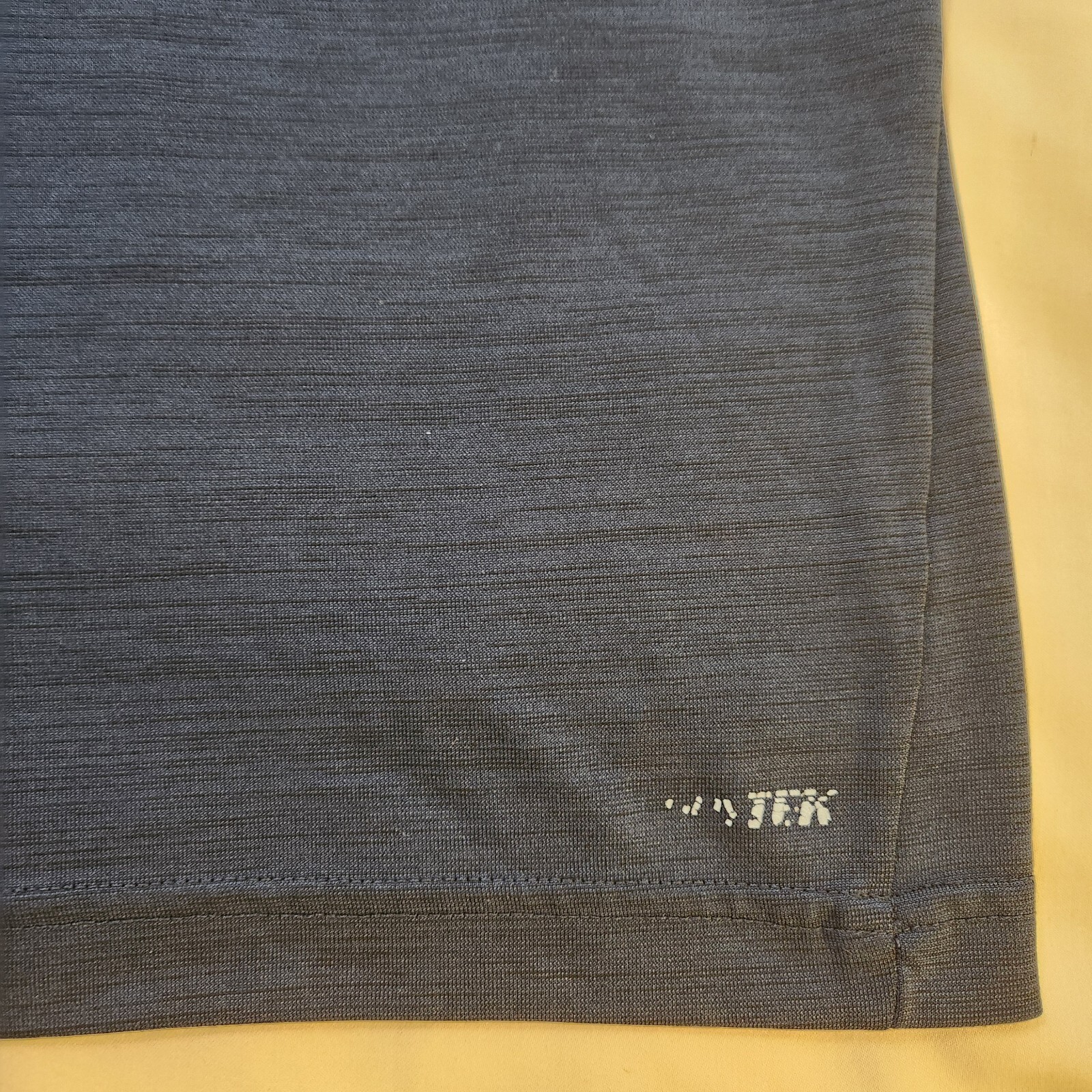 Mens Tek Gear T-Shirt Size MED Navy Blue Heather Crew S/S DryTek gallery