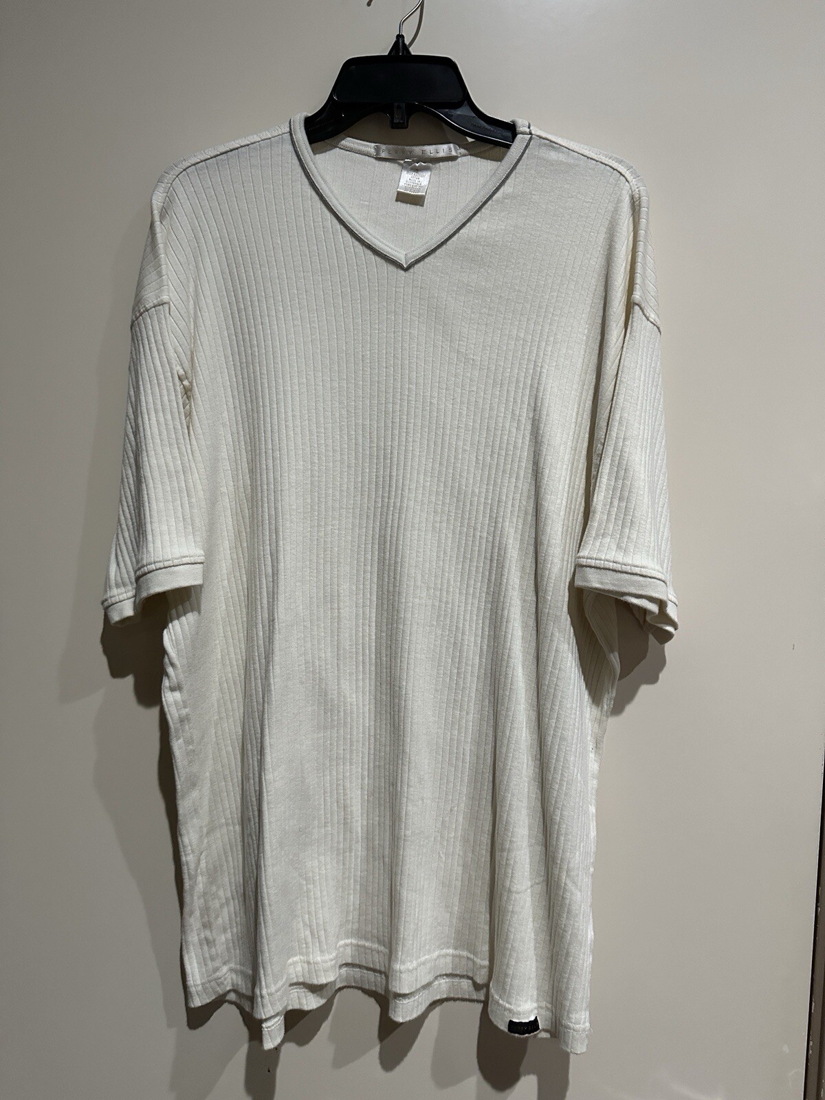 Perry Ellis Men’s White V Neck Casual Shirt Size XL