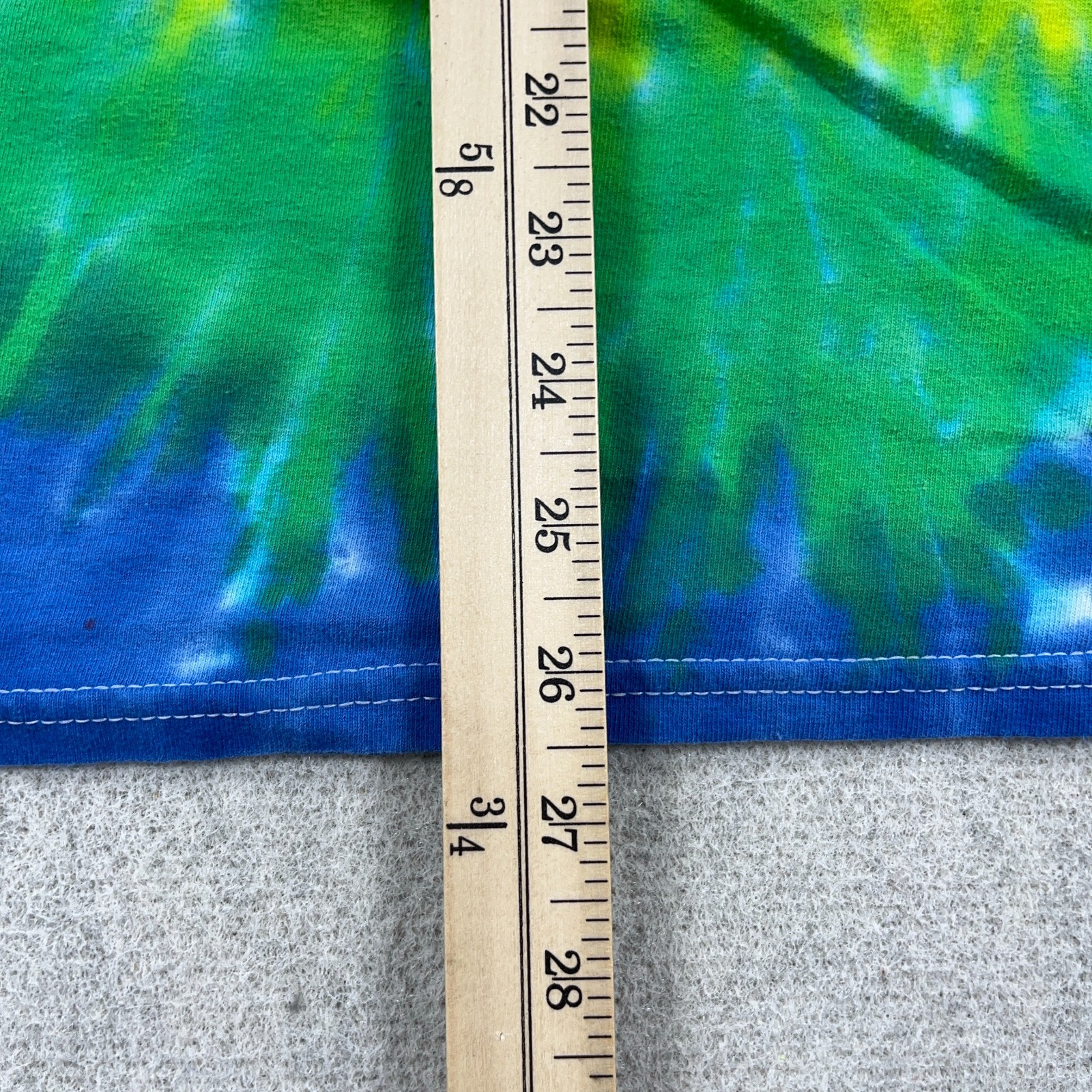 M&Ms Shirt Men XL Tie Dye Rainbow Chocolate Candy Retro Skate Swirl Adult gallery