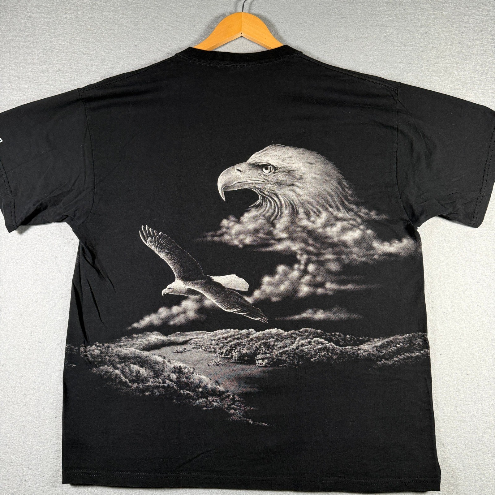 Delta Art Unlimited Mens XL Black Eagle Graphic T-Shirt Washington Souvenir Tee gallery