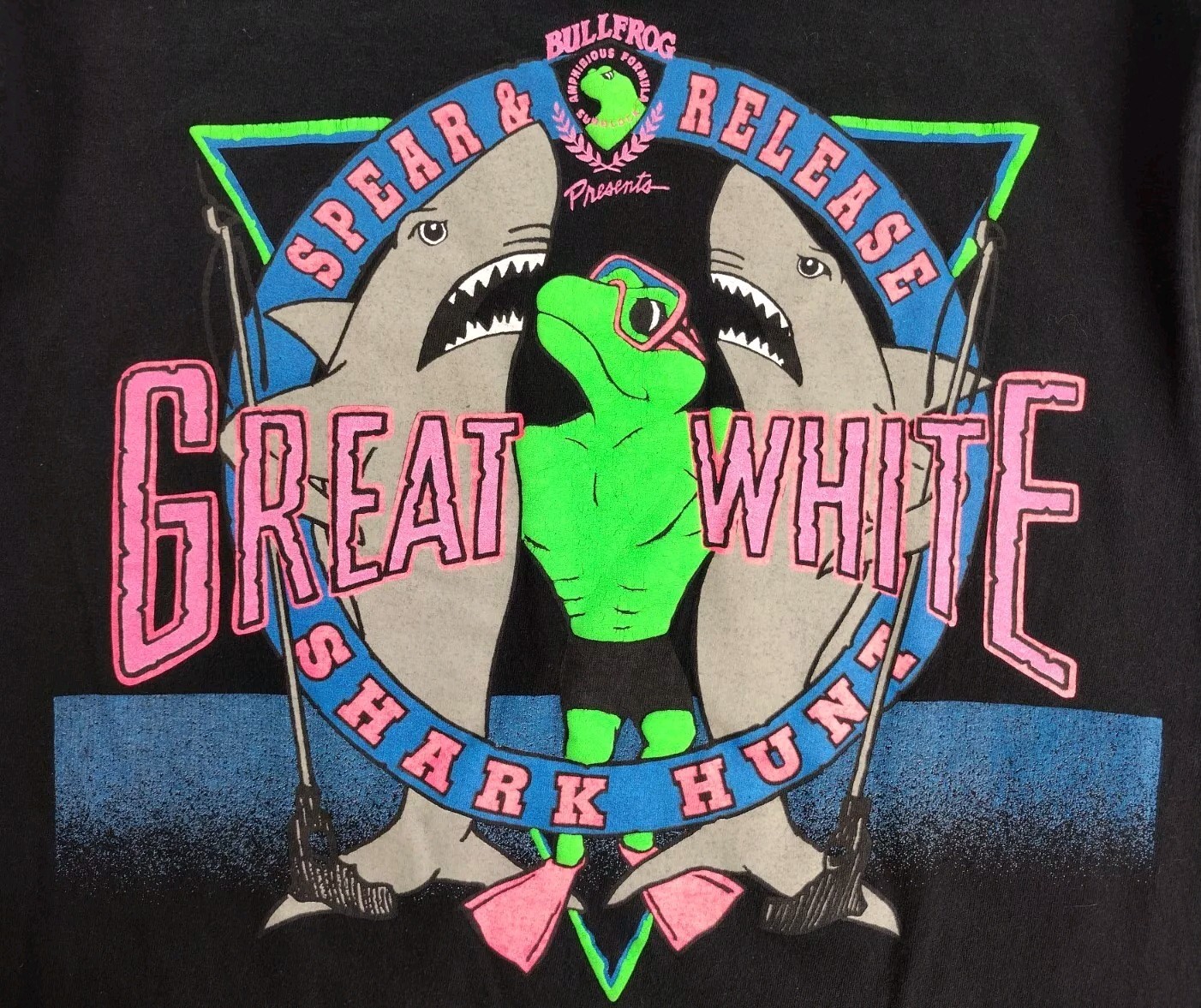 Vtg 90’s Bullfrog Amphibious Formula Sunblock Neon Shark Hunt Size Large T-Shirt gallery