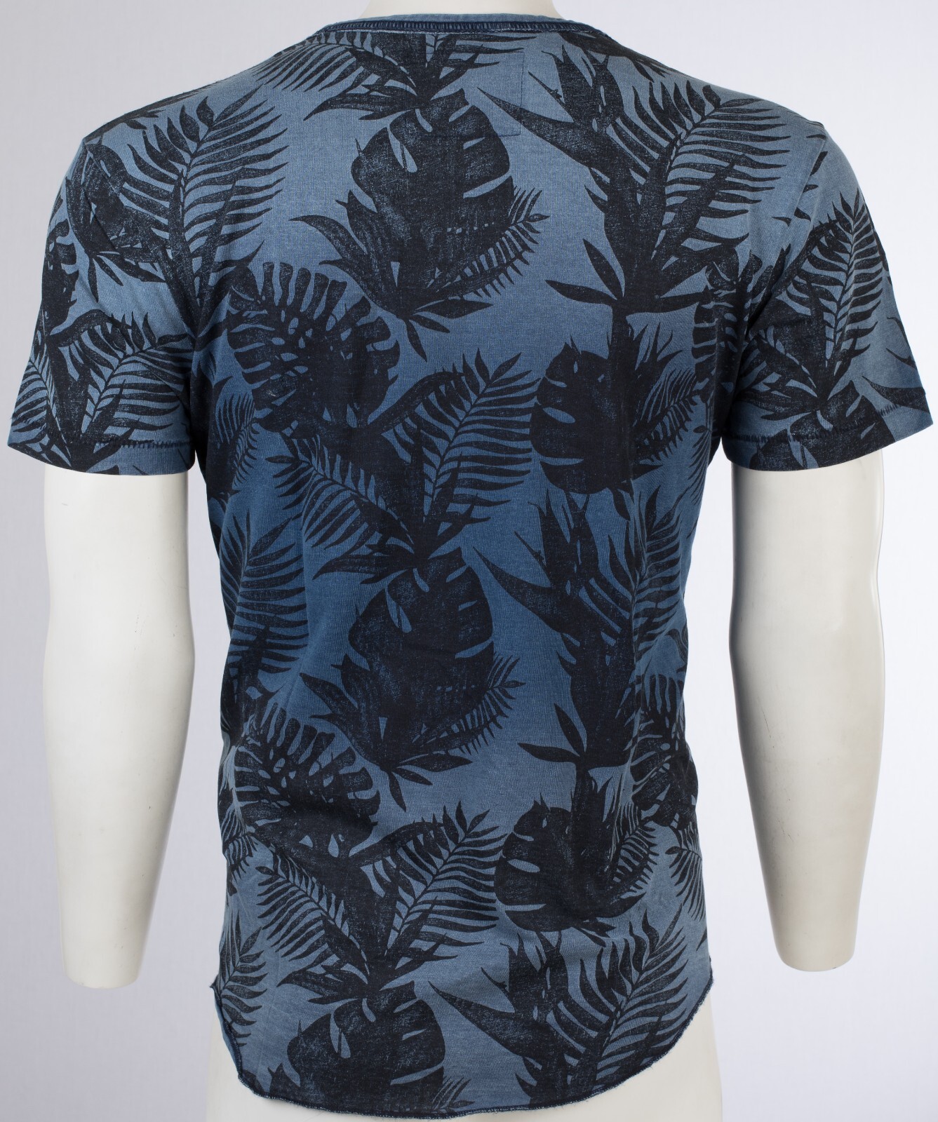 $89 TRUE RELIGION Indigo BUDDHA FACE Hawaiian Floral Graphic T-shirt NWT gallery
