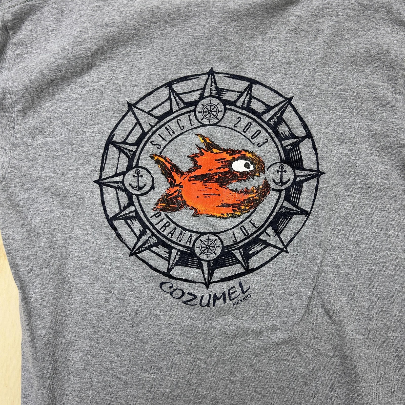 Pirana Joe Shirt Mens Medium Gray Long Sleeve Cozumel Mexico Fish Tee T-Shirt gallery