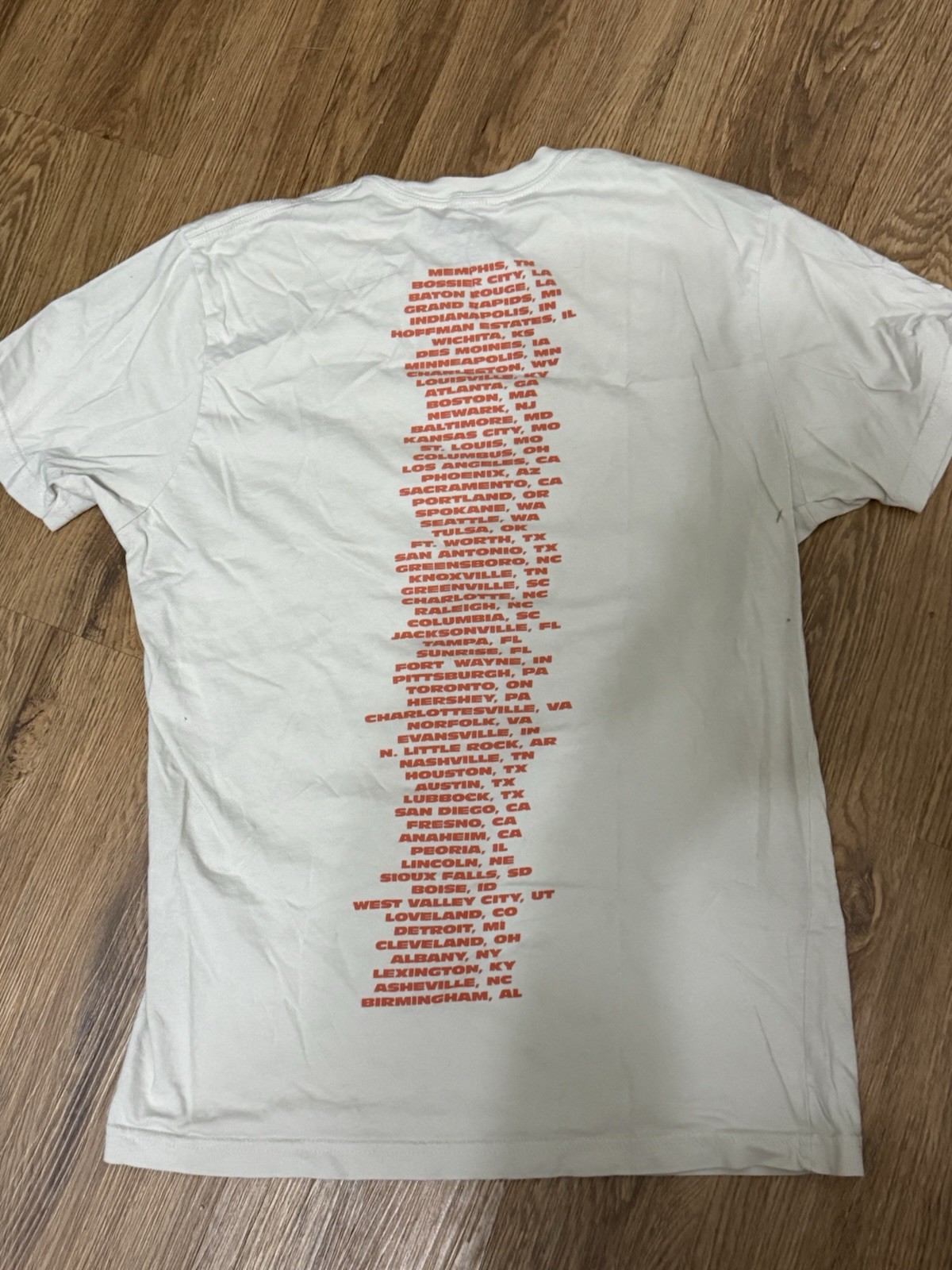 Lauren Daigle The Kaleidoscope Tour 2023 Concert T-Shirt Tan Small CCM Merch gallery