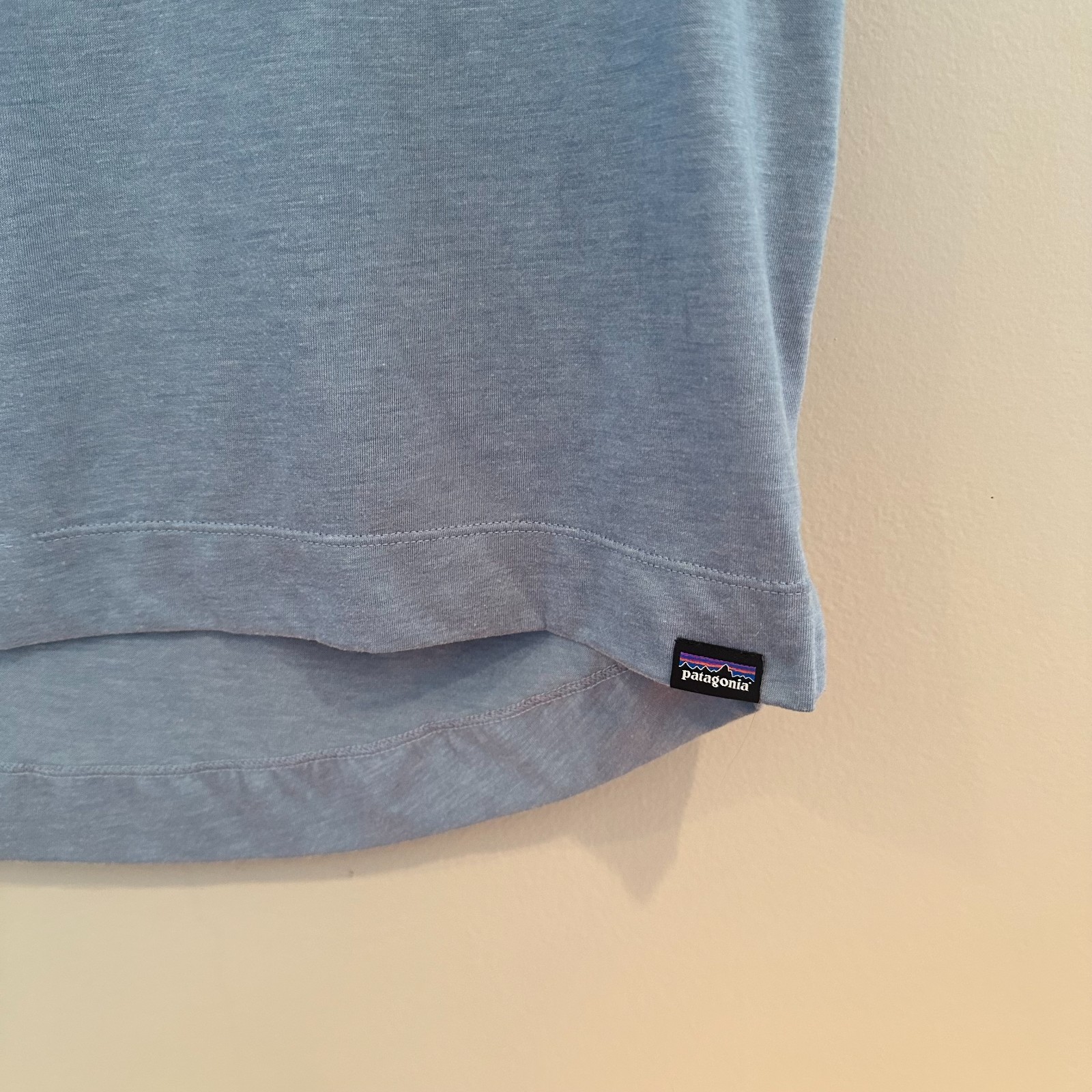 Patagonia Capilene Cool Trail Henley Shirt Blue Heather Mens Medium Gorpcore gallery