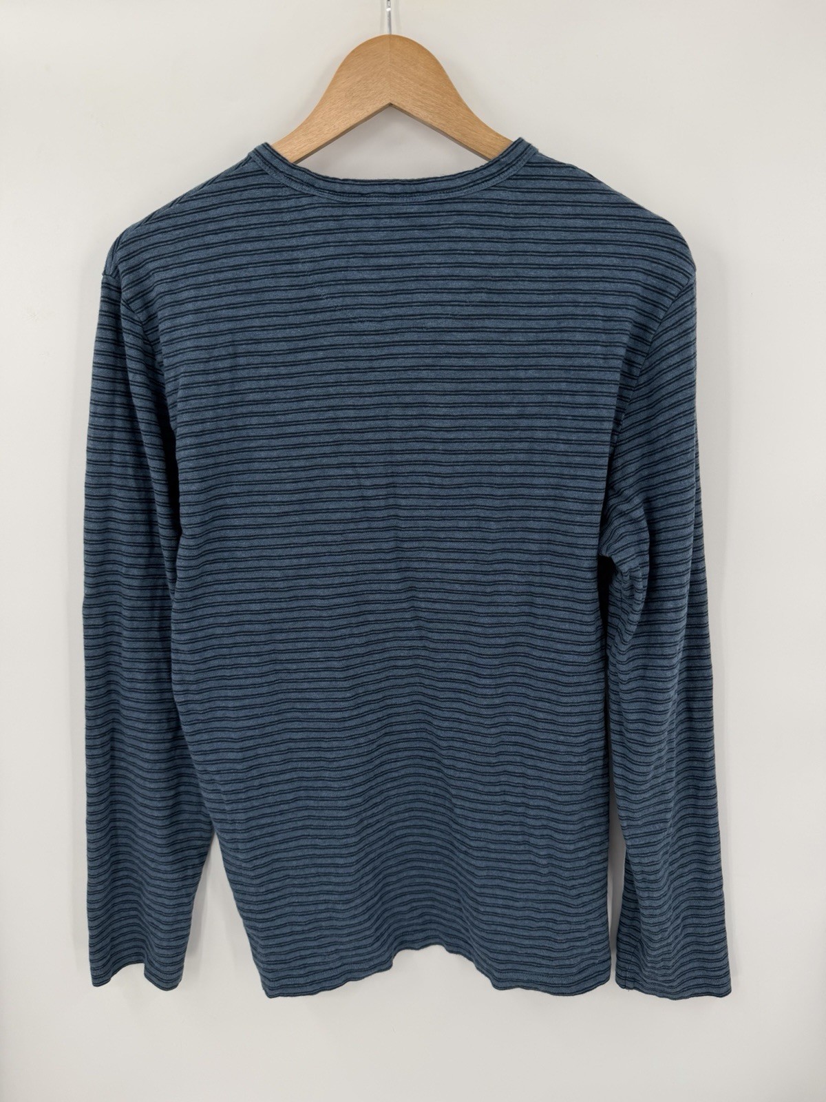 Vince Men’s Striped Double-Knit Pima Cotton Long-Sleeve T-Shirt Size Medium gallery