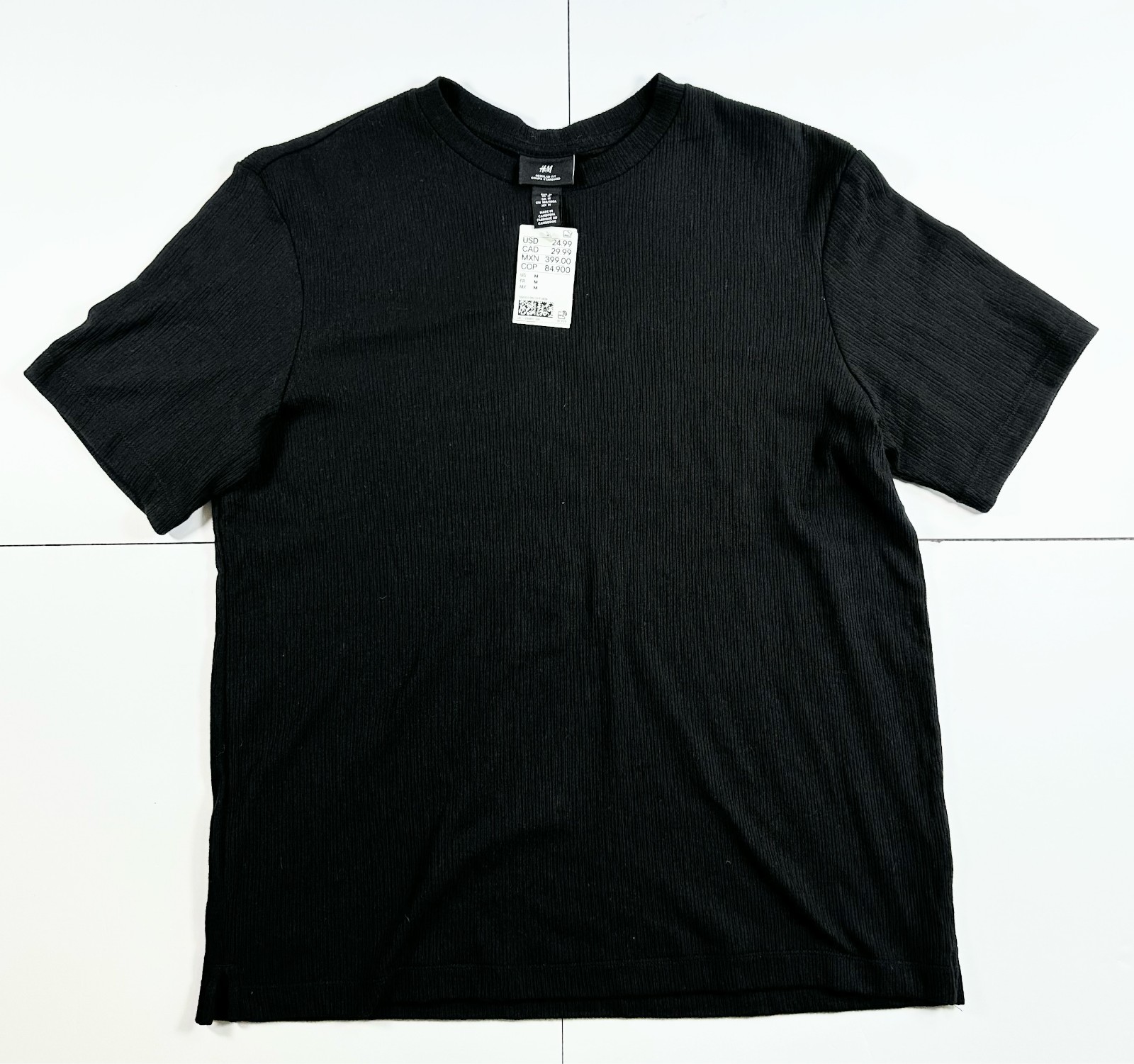 H&M Men's Medium Ribbed Knit Loose Fit Coupe Ample Solid Black T-Shirt NWT gallery