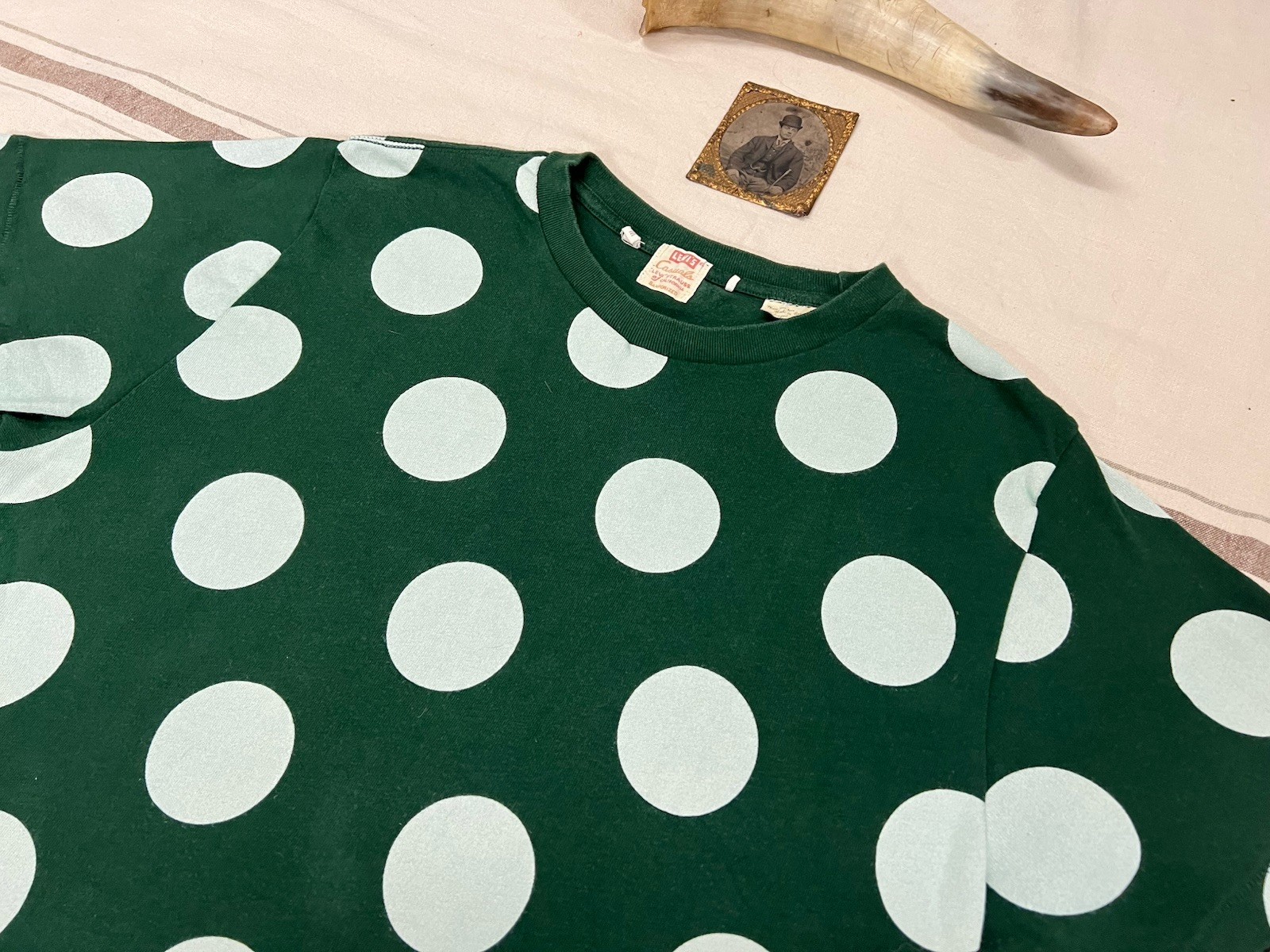 LVC T-Shirt M Levi's Vintage Clothing 60s Casuals Green Polka Dot LNWOT 38" Slim gallery