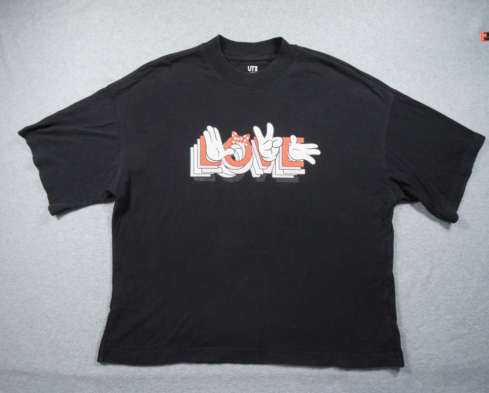 Uniqlo Shirt Mens Medium Black Disney x Ambush Love Graphic Tee Short Sleeve