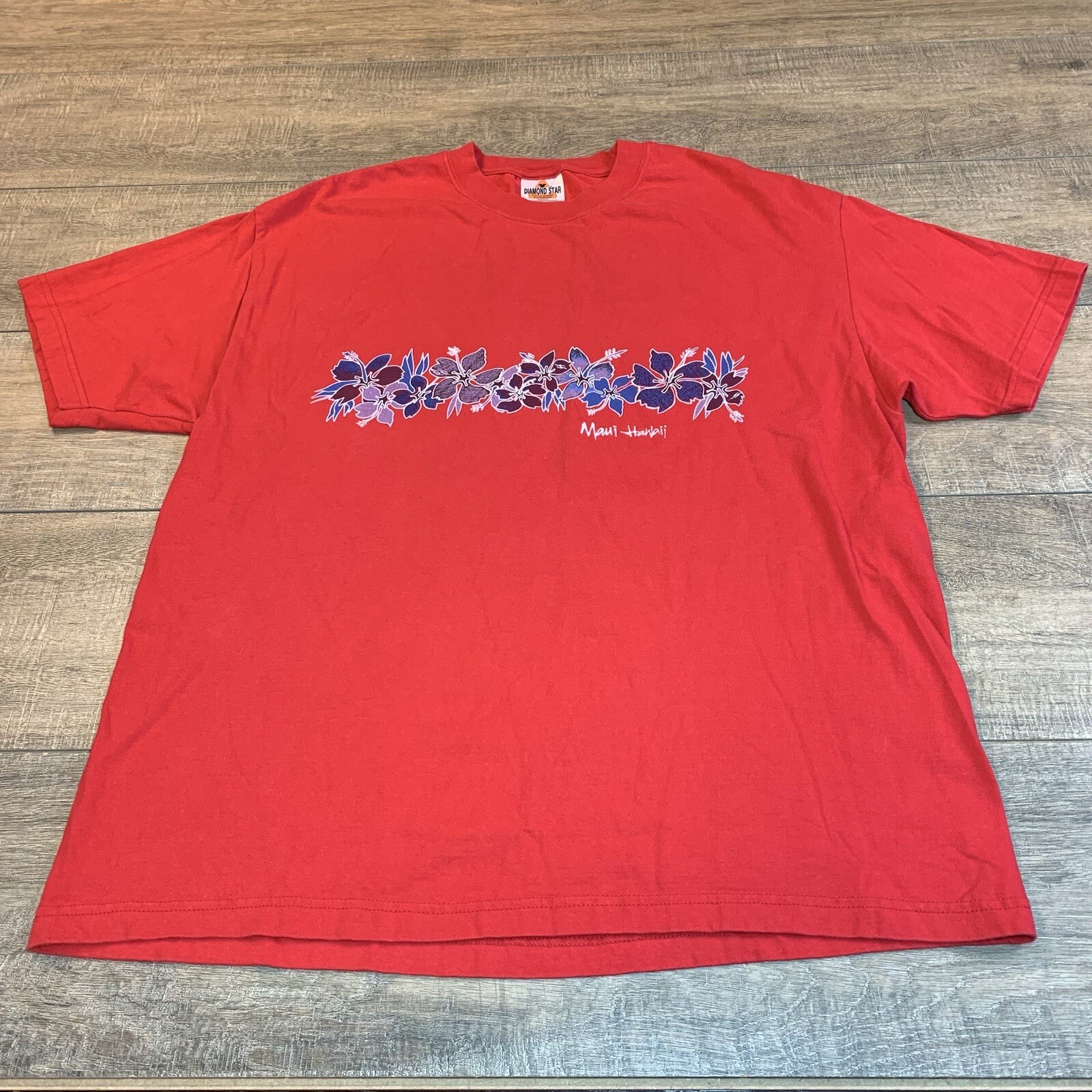 Vintage Diamond Star Allstyle Mens T-Shirt Size (XL) Red MAUI Floral T-Shirt B5 gallery
