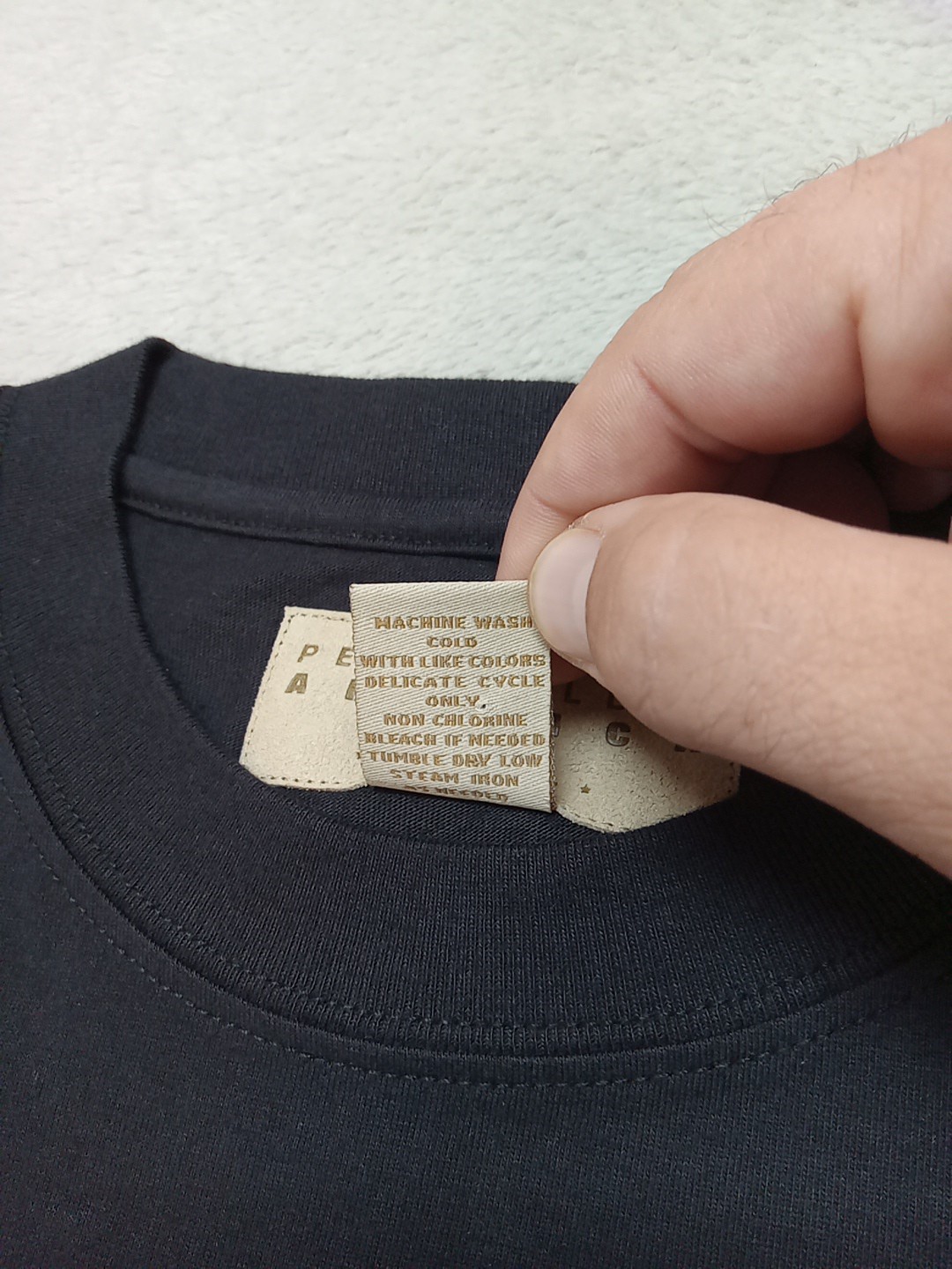 Perry Ellis America Men's Size Large Graphic T-shirt Black 100% Cotton gallery