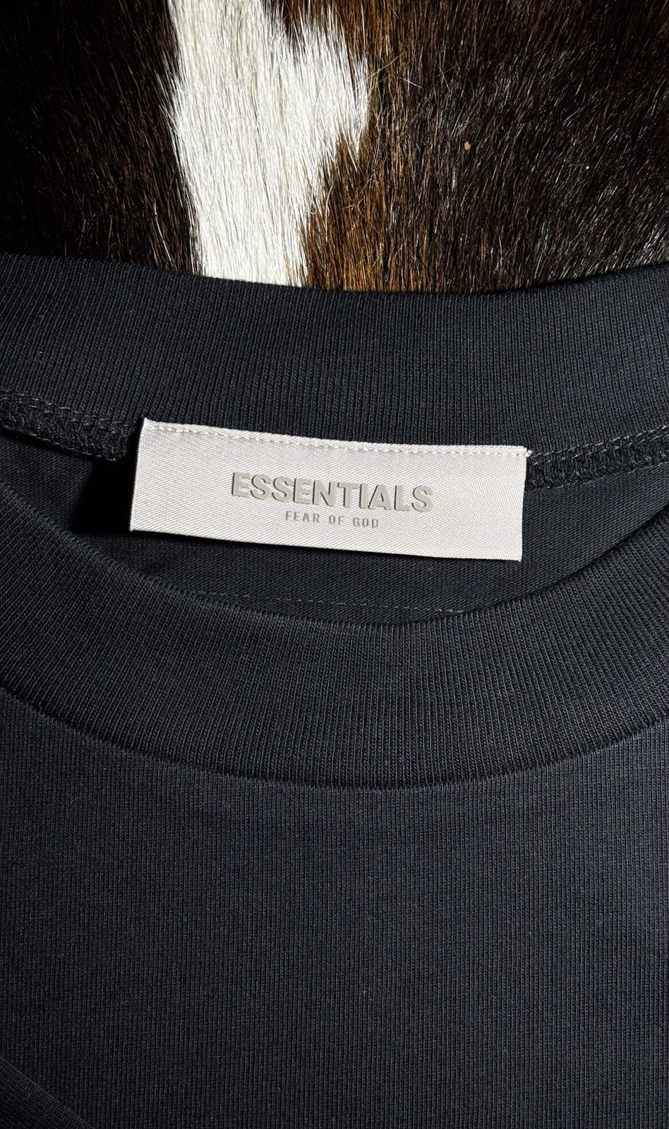 Essentials Fear of God Men’s Black Logo Short Sleeve Crew Neck T-Shirt L NWT gallery