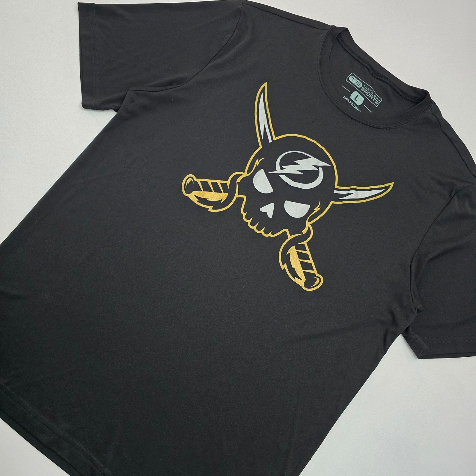 Tampa Bay Lightning TB Sports Gasparilla Skull Shirt Mens Large Black NHL Hockey gallery