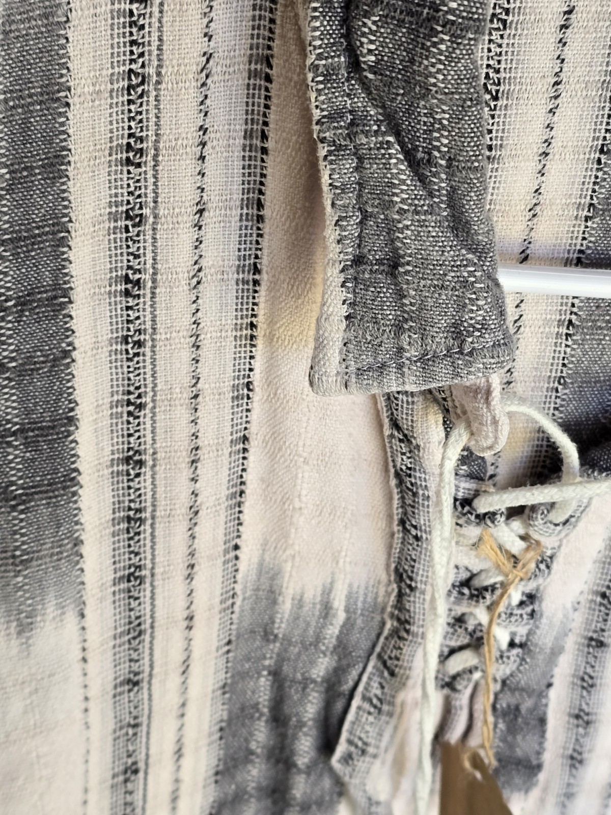 Men's Striped Woven Lace-Up Short Sleeve T-Shirt Gray White Cotton Pocket Beads gallery