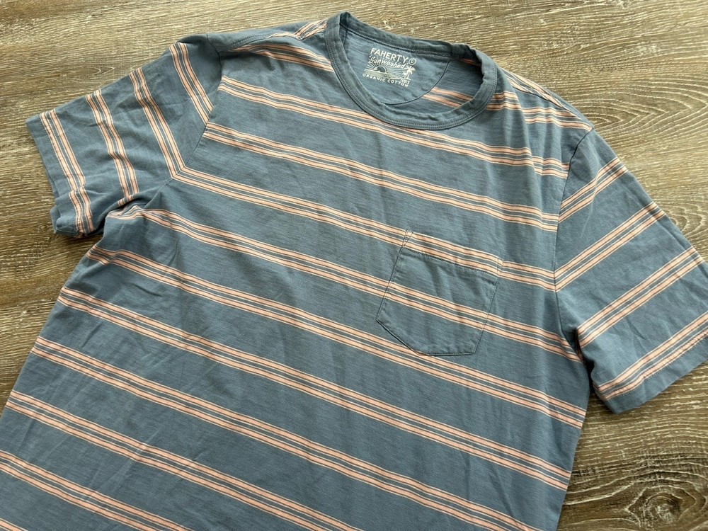 Faherty Sunwashed Regenerative Short Sleeve T Shirt Coral Blue Striped Sz Large