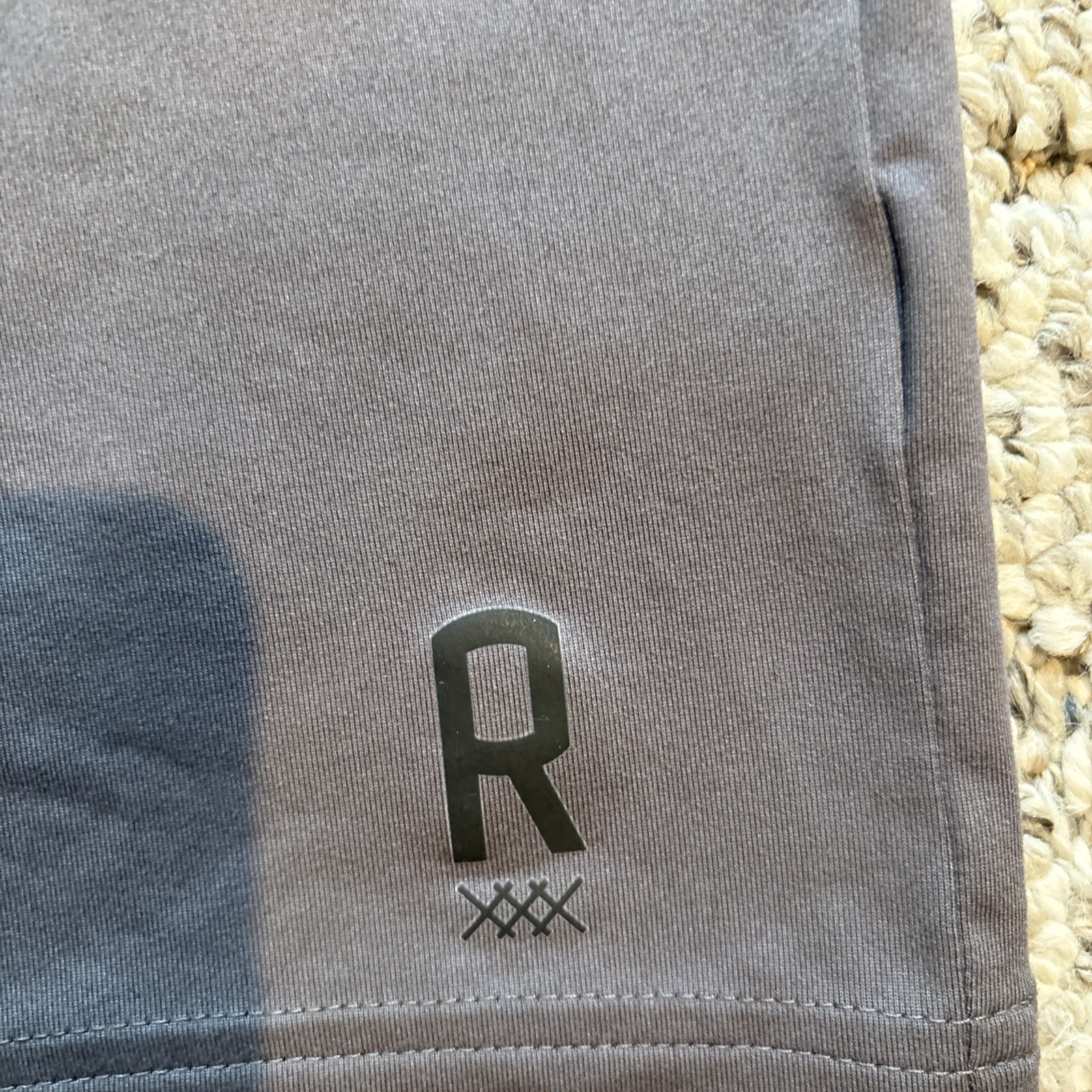 Rhone Element Shirt Mens Medium Charcoal Gray Cotton Blend Short Sleeve Tee gallery