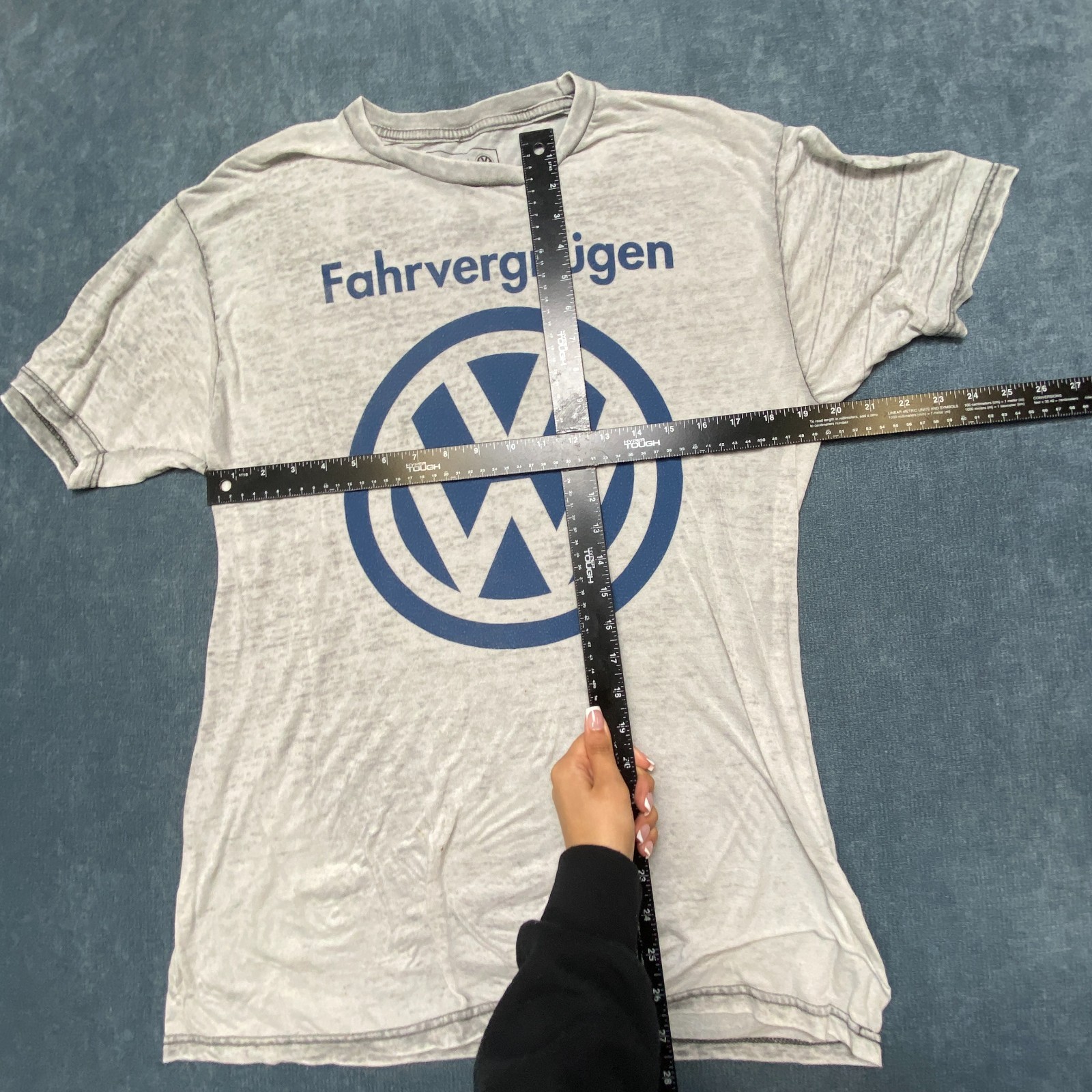 Volkswagen T Shirt Mens Large Gray Fahrvergnügen Graphic Logo Casual Crew Neck gallery