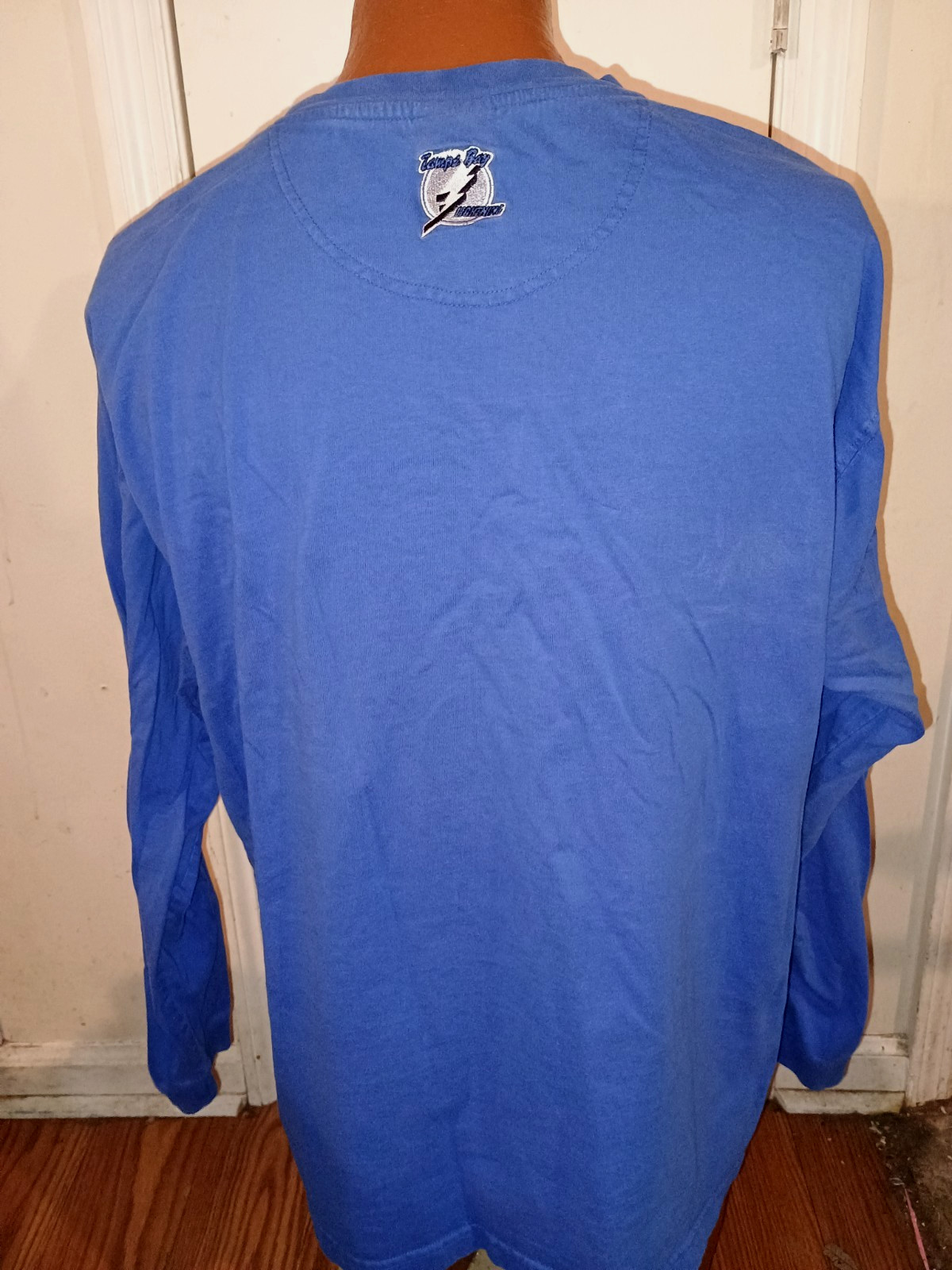 NHL Tampa Bay Lightning Hockey Men's XL Blue Embroidered Long Sleeve T-Shirt. gallery