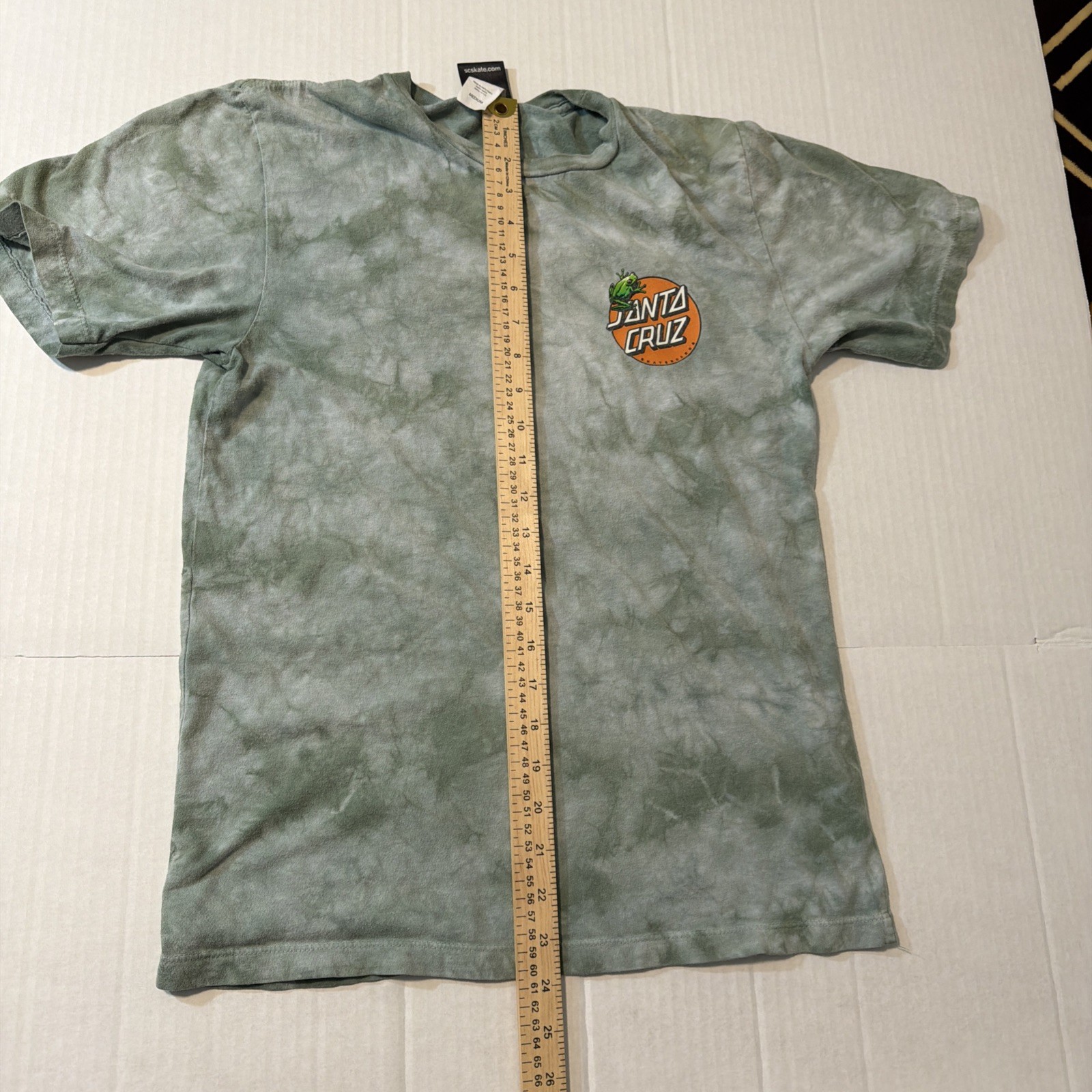 Santa Cruz Skateboards Green Tie Dye Graphic T Shirt Classic Dot Logo Men's gallery