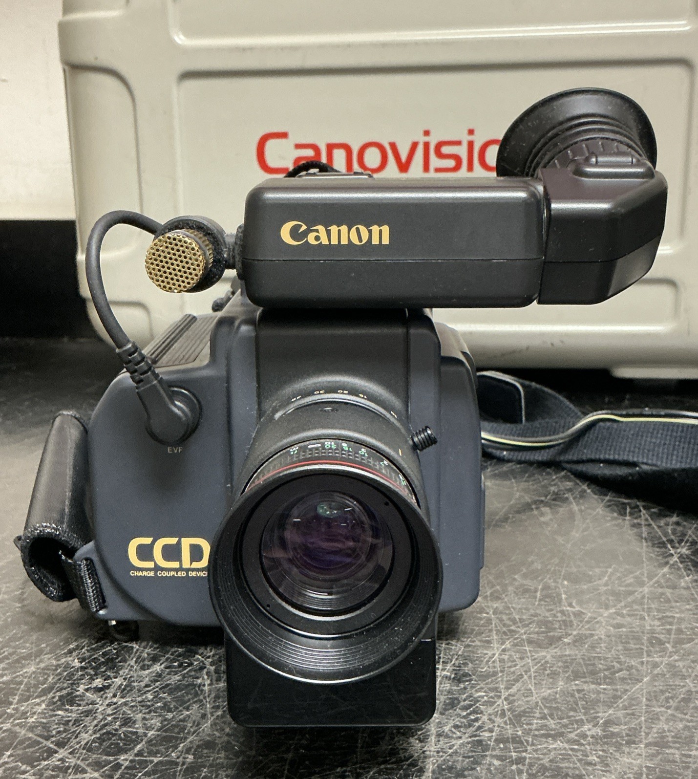 Canon Canovision 8 VM-E2 Camera with Hard Case and Accessories