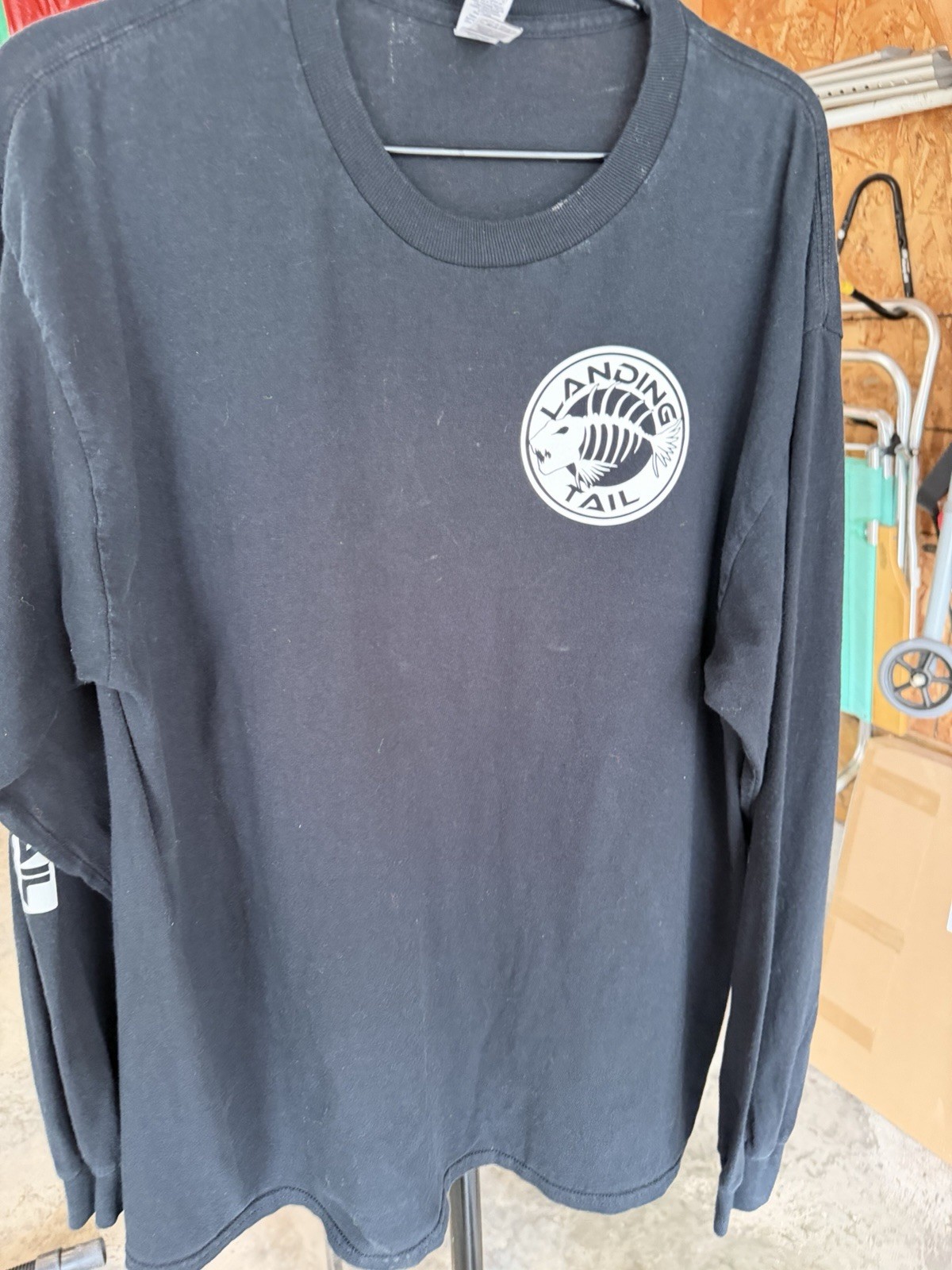 Landing Tail Logo T Shirt