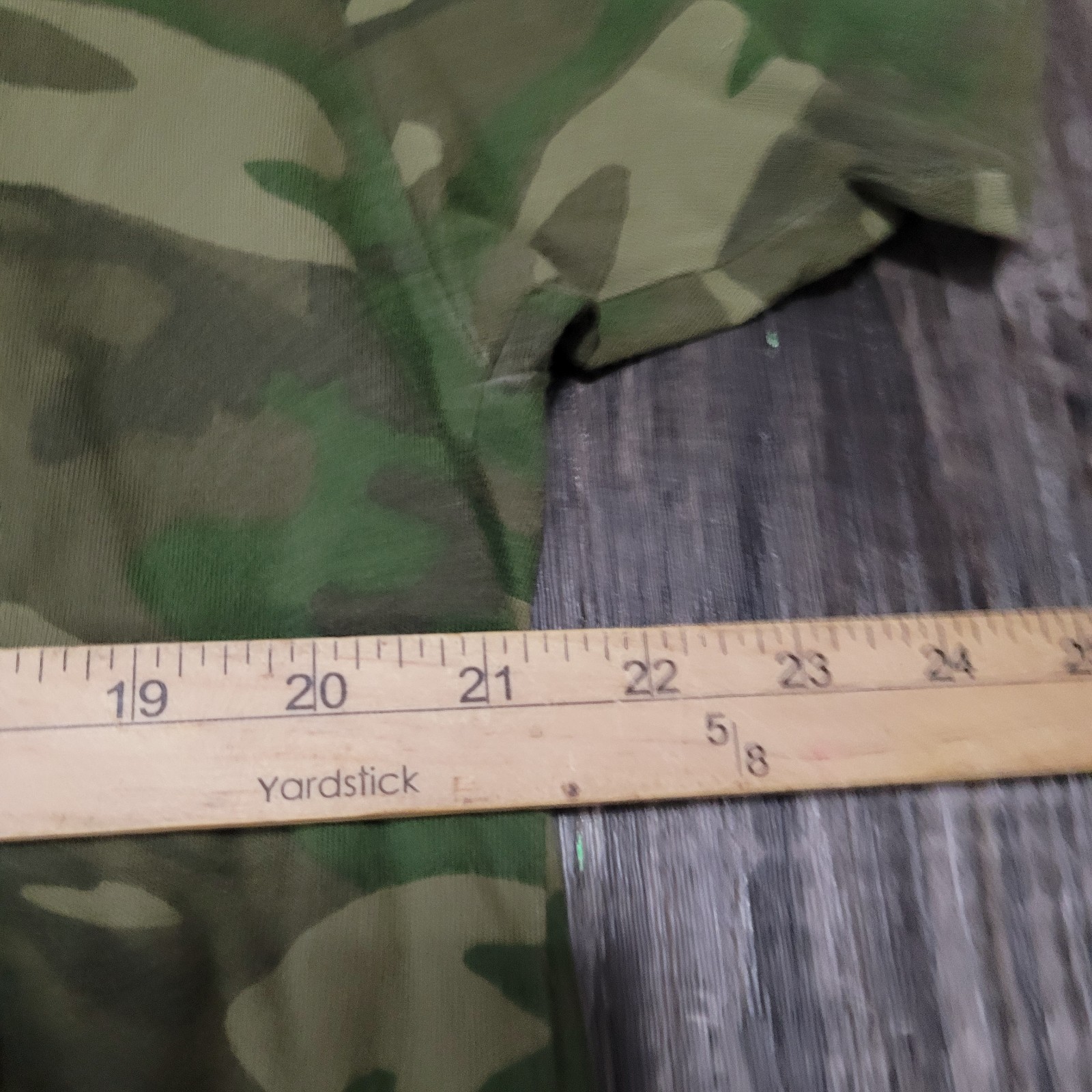 Yeti Men’s Short Sleeve Camo With Orange Logo Size XL Built For The Wild gallery