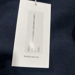 Becken Half Sleeve Classic Crewneck Navy Small $285