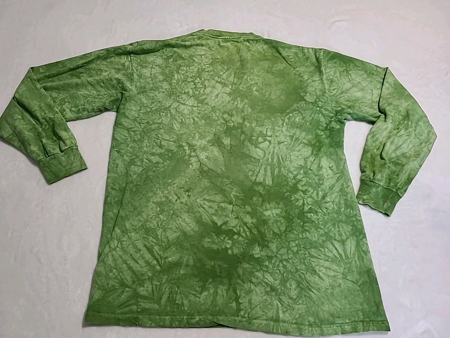 Vintage The Mountain Peacock Long Sleeve Green Tie Dye T-shirt Size Large 2013 gallery