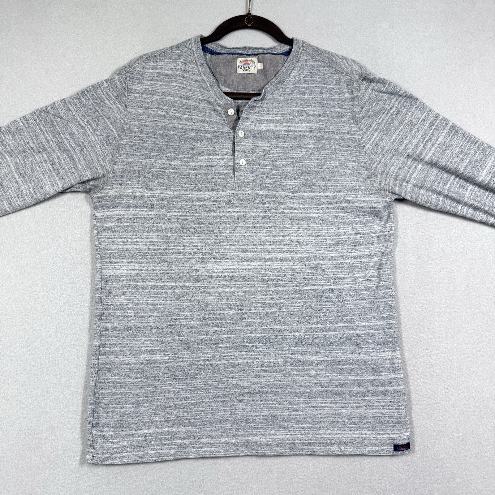 Faherty Shirt Mens Large Henley Button Long Sleeve Grey Spacedye Coastal Preppy gallery