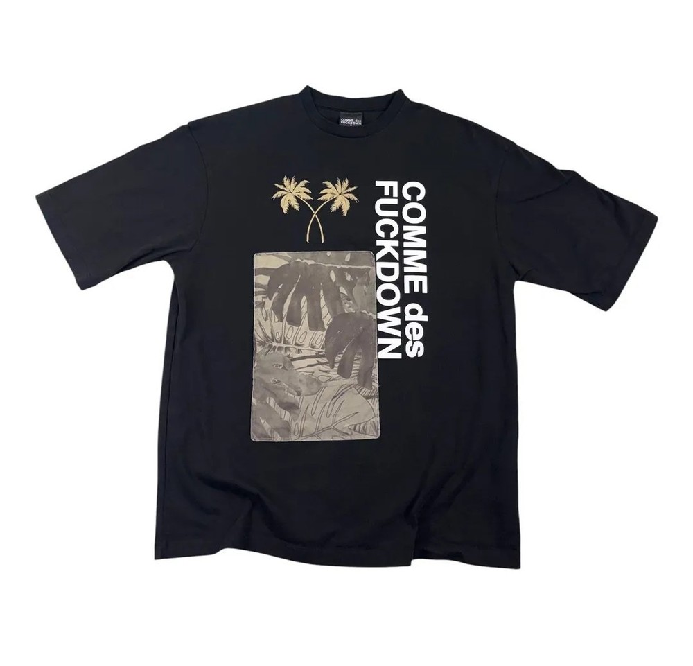 comme des fuckdown Tshirt Size L 23″ x 29″ MINT 100% Cotton made In Italy
