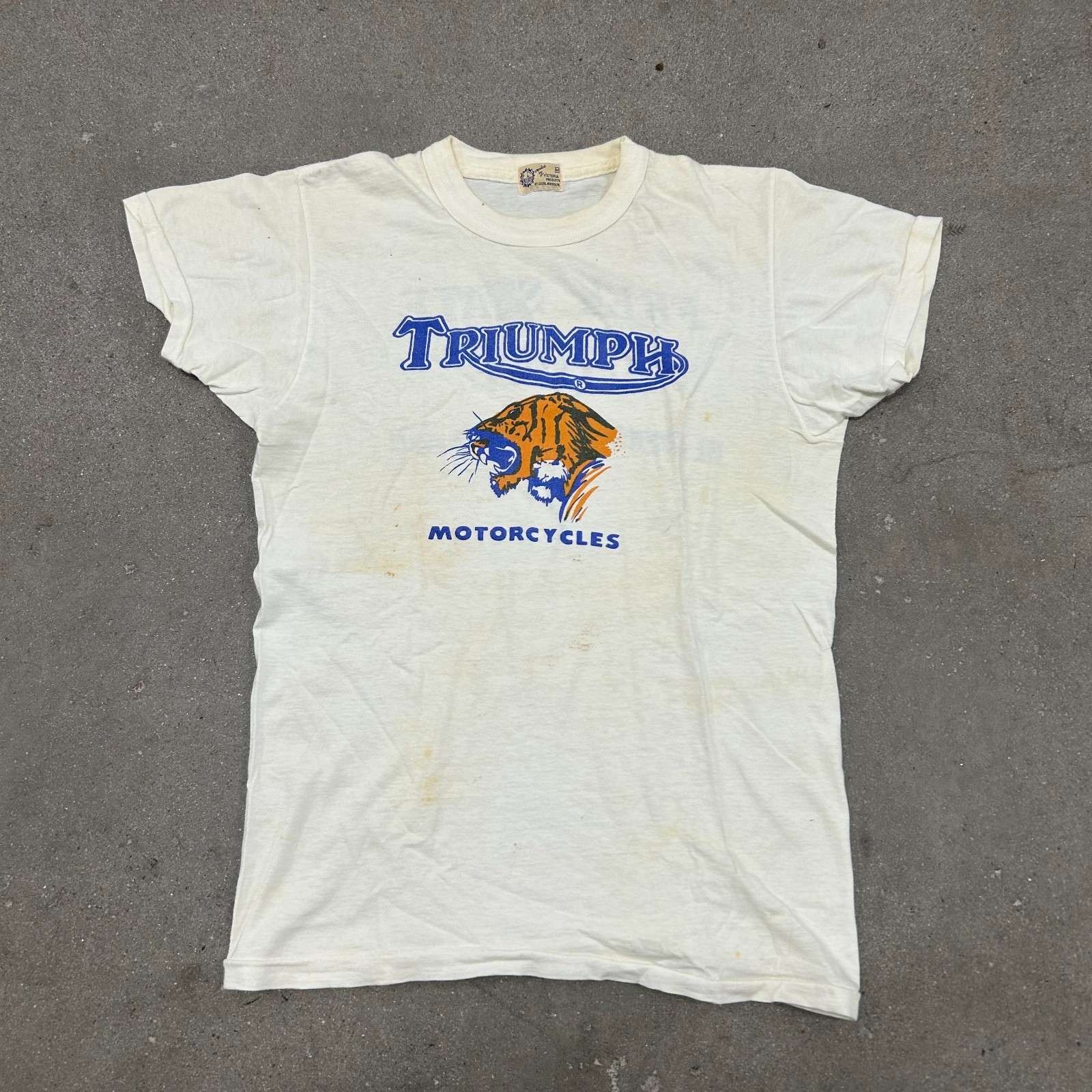 Vintage 50s RARE Triumph Motorcycles T Shirt Mens M White Graphic Short Sleeve gallery