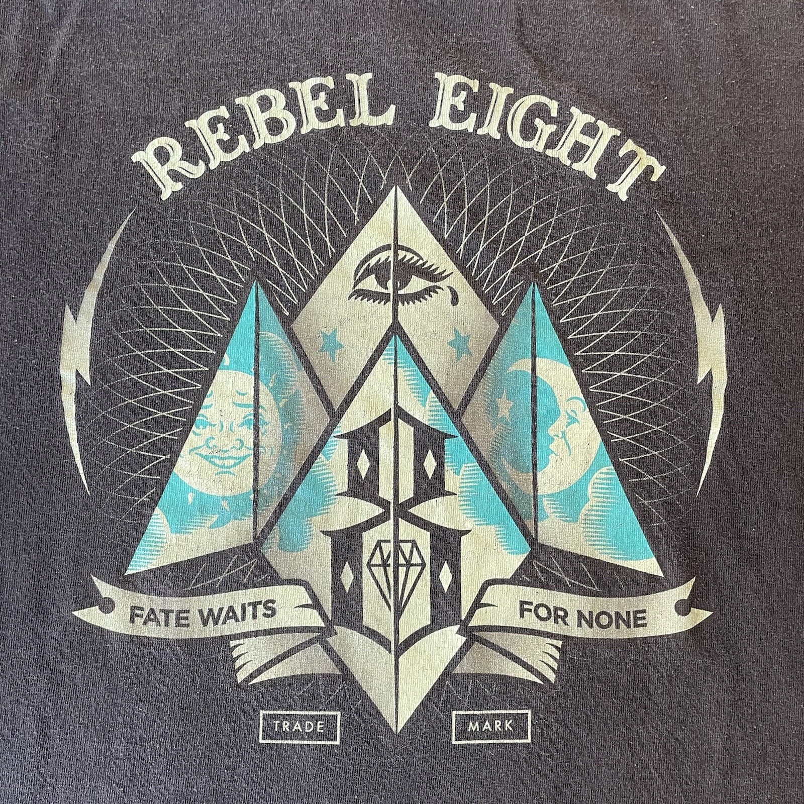 Rebel Eight Fate Waits For None Short Sleeve Black Logo T-Shirt Large gallery