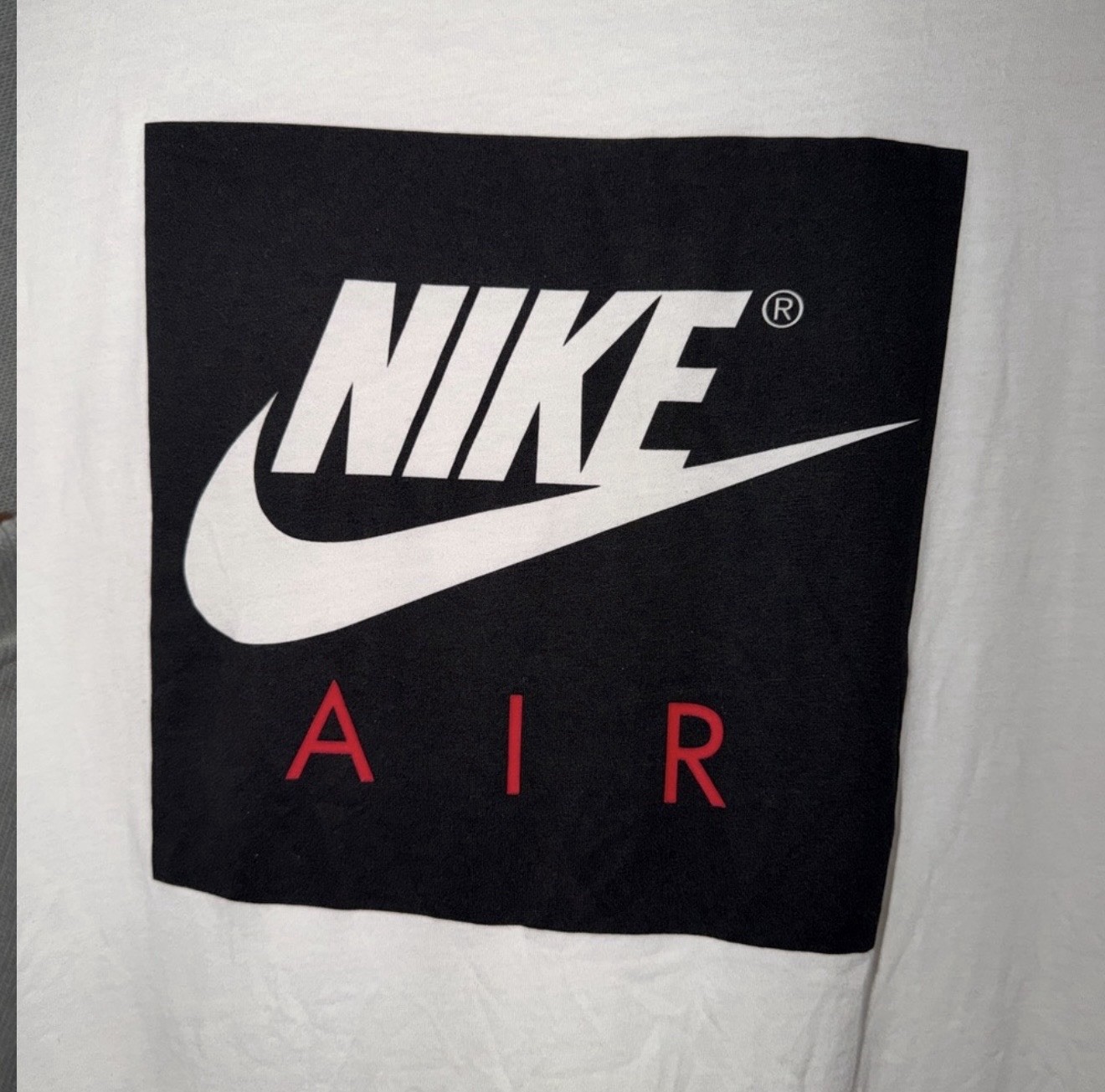 Nike Air Graphic T-Shirt Men’s Large White Black Red Logo Tee Short Sleeve gallery