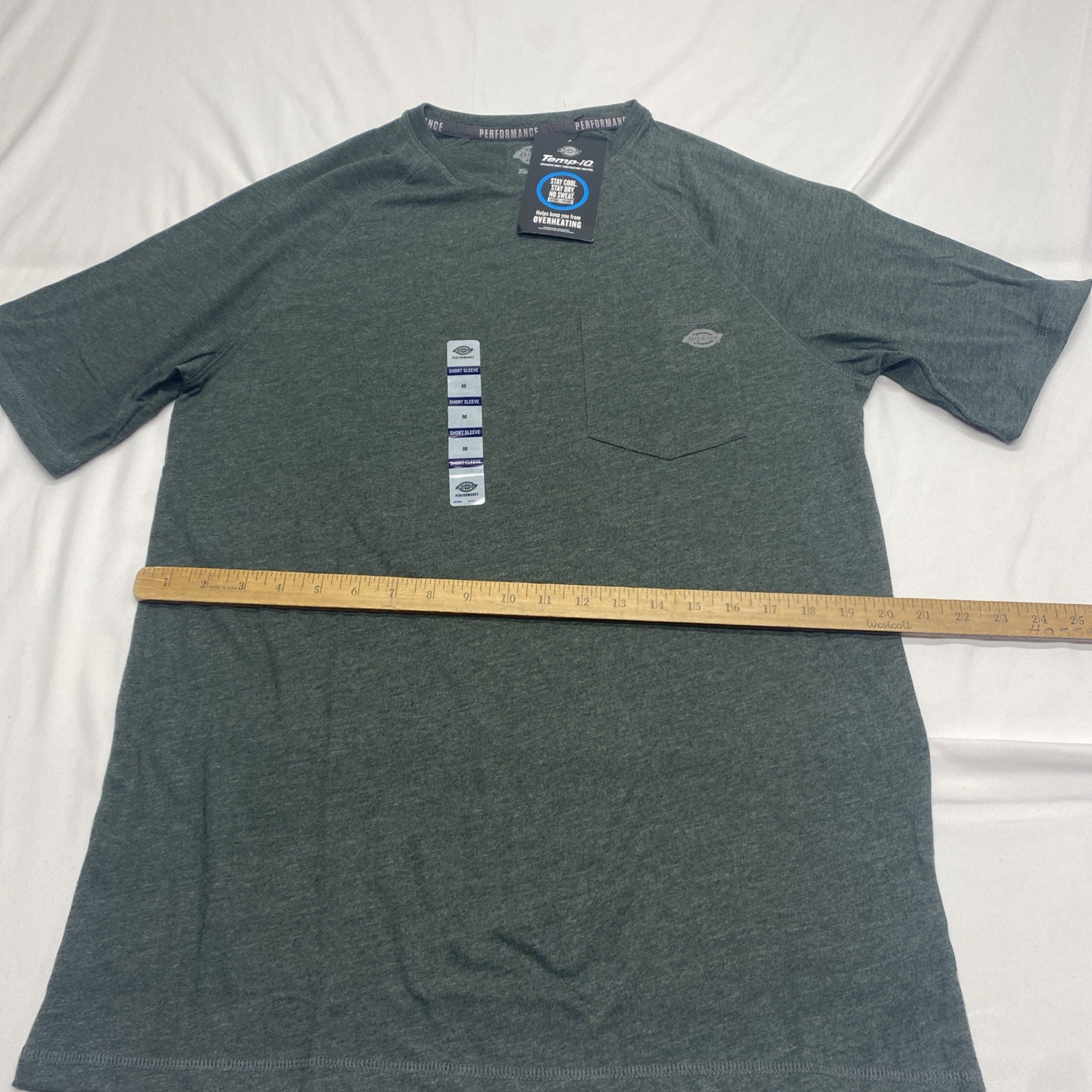 NWT Dickies Temp-iQ Cooling Performance Pocket T-Shirt Size Medium! Brand new! gallery