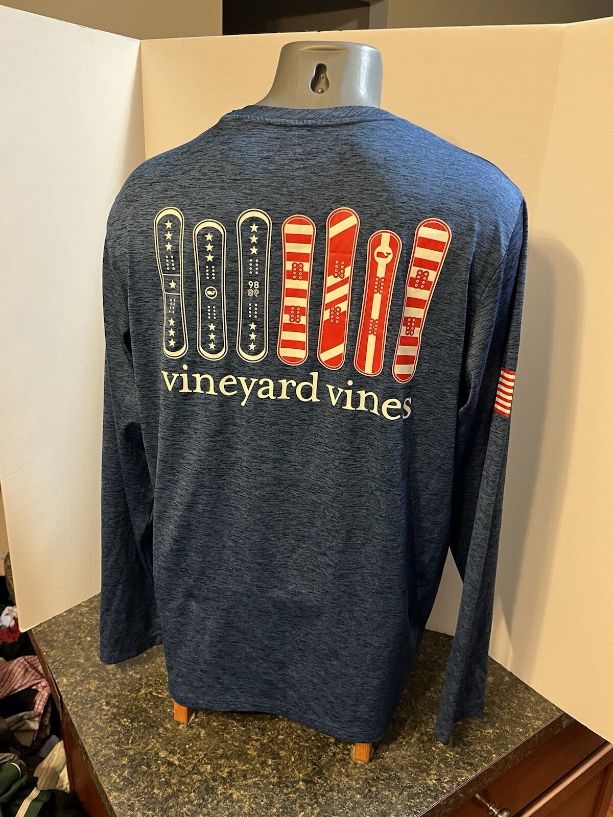 Vineyard Vines Men’s LS Pullover Shirt Blue Medium - Polyester Spandex gallery