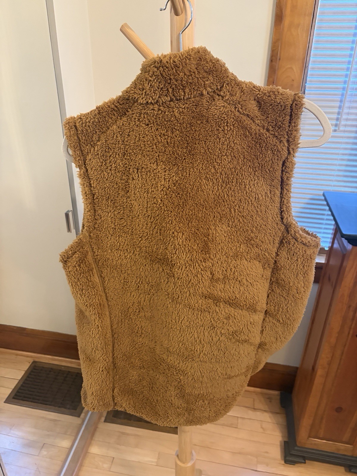 Patagonia Los Gatos Men’s M Brown Full Zip Vest with Pockets, Logo gallery