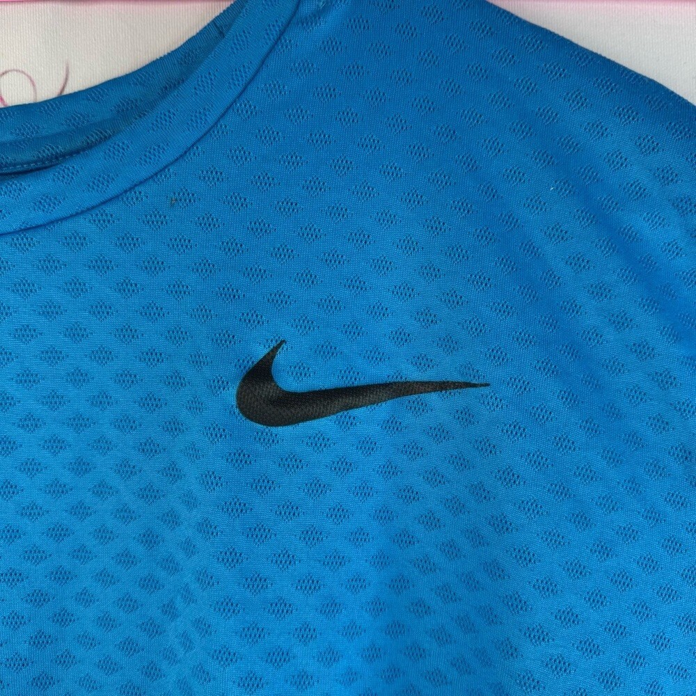 Nike T-shirt stretchy Bright Blue Dri-FIT Short Sleeve Athletic Tee gallery