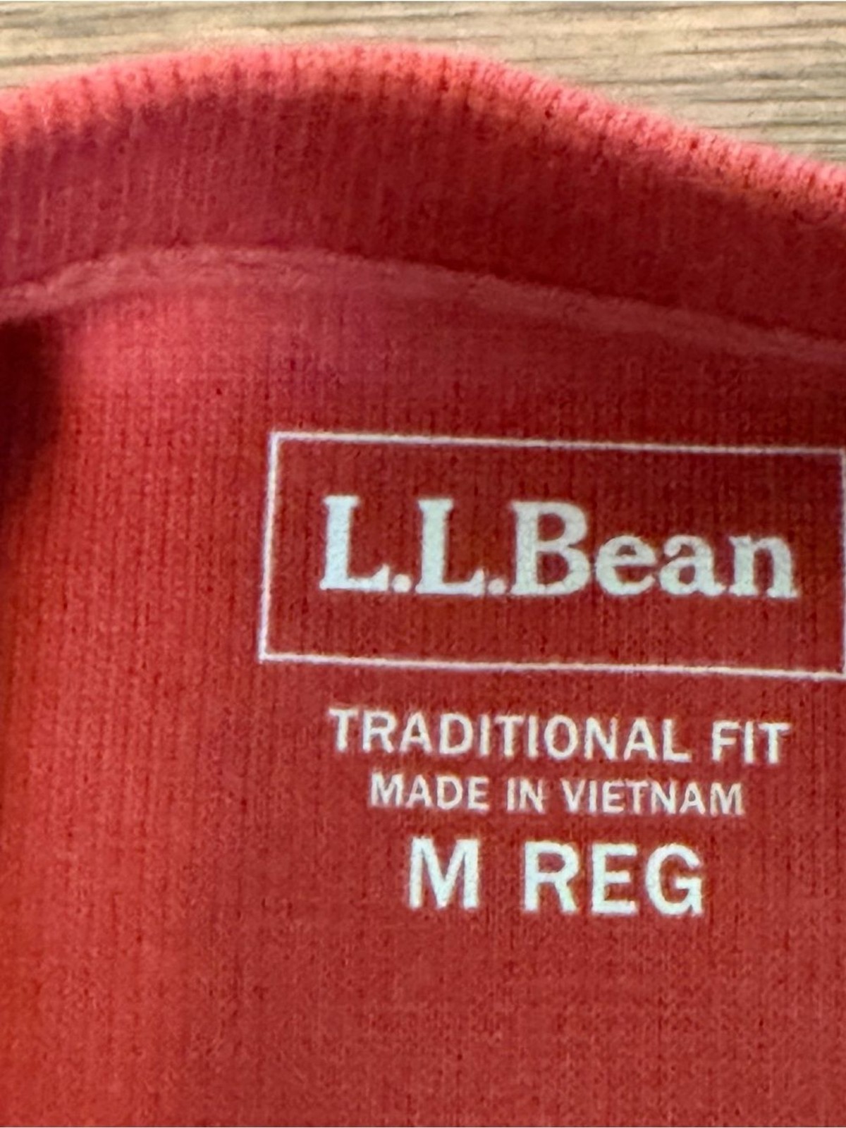 L.L.Bean Mens Long Sleeve Henley Traditional Fit Shirt Mens Medium Waffle Knit gallery