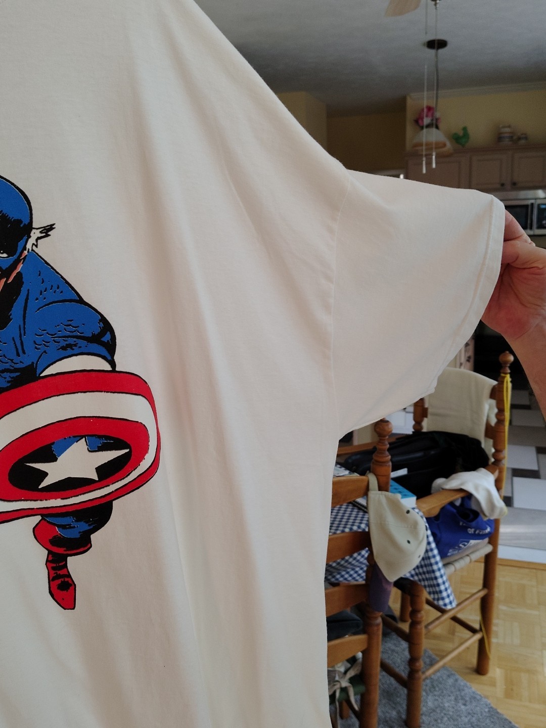 Captain America White T shirt 2XLT New And Never Used Large W/Long Length Marvel gallery