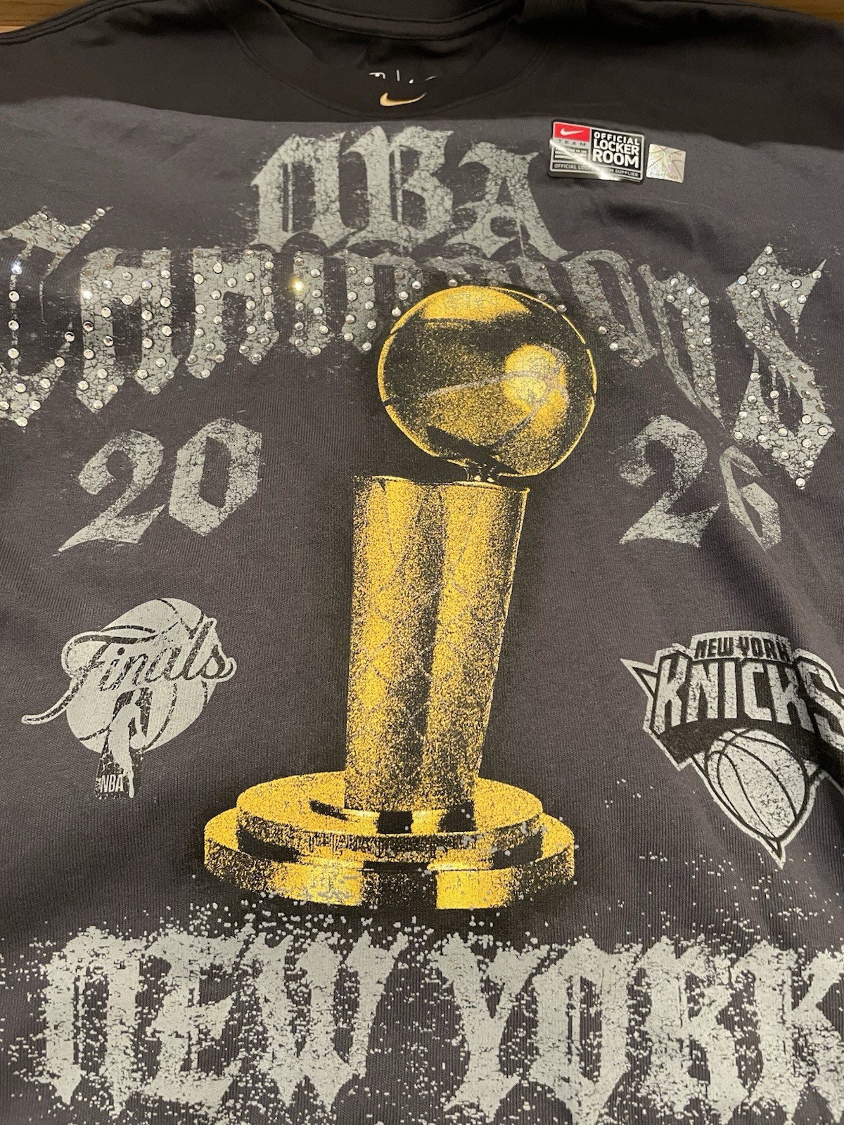 Nike NBA Champions New York Knicks 2026 Crystal Rhinestone Tshirt Black Sz Large gallery